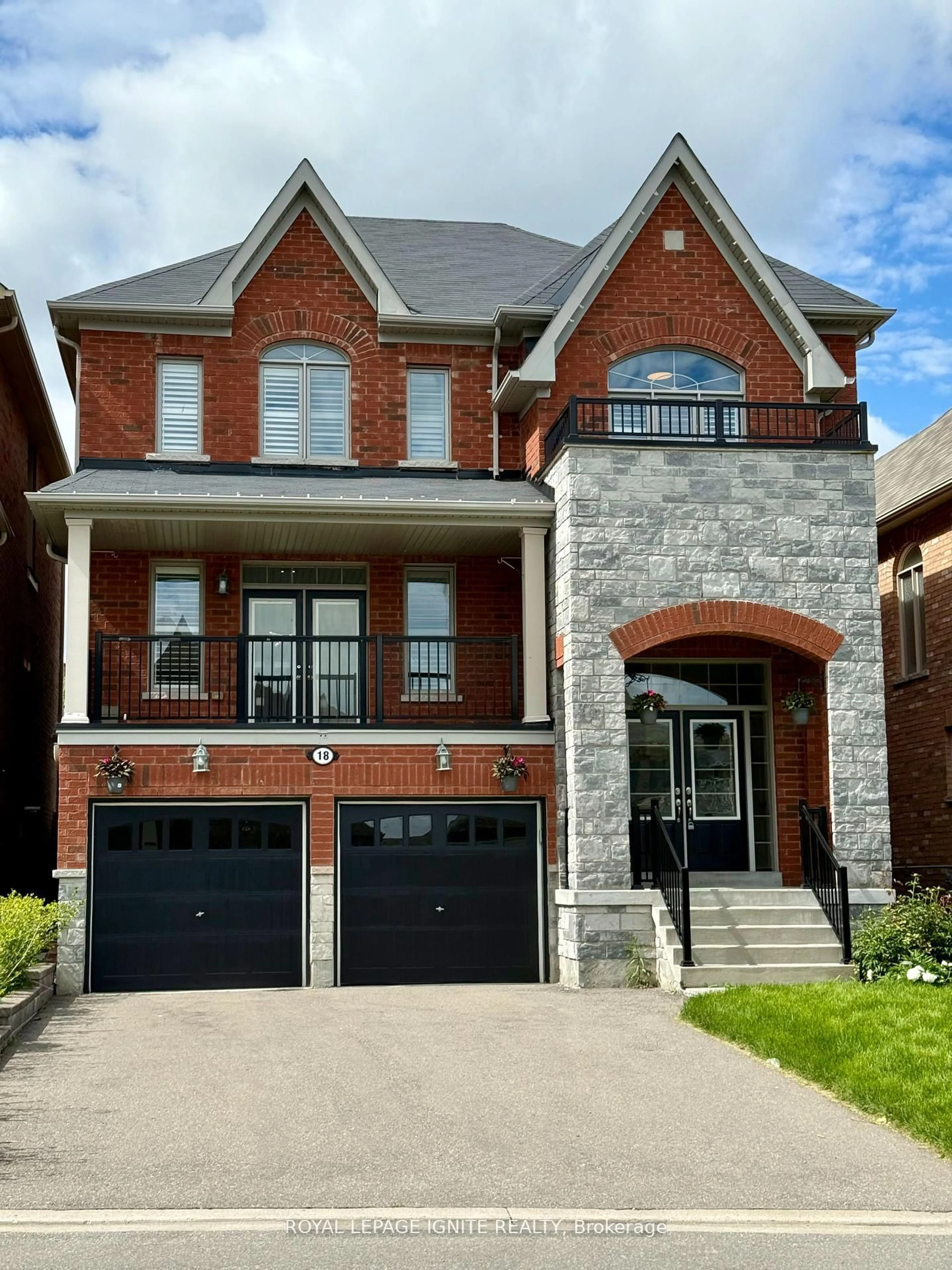 Home with brick exterior material, street for 18 Willoughby Pl, Clarington Ontario L1C 0W4