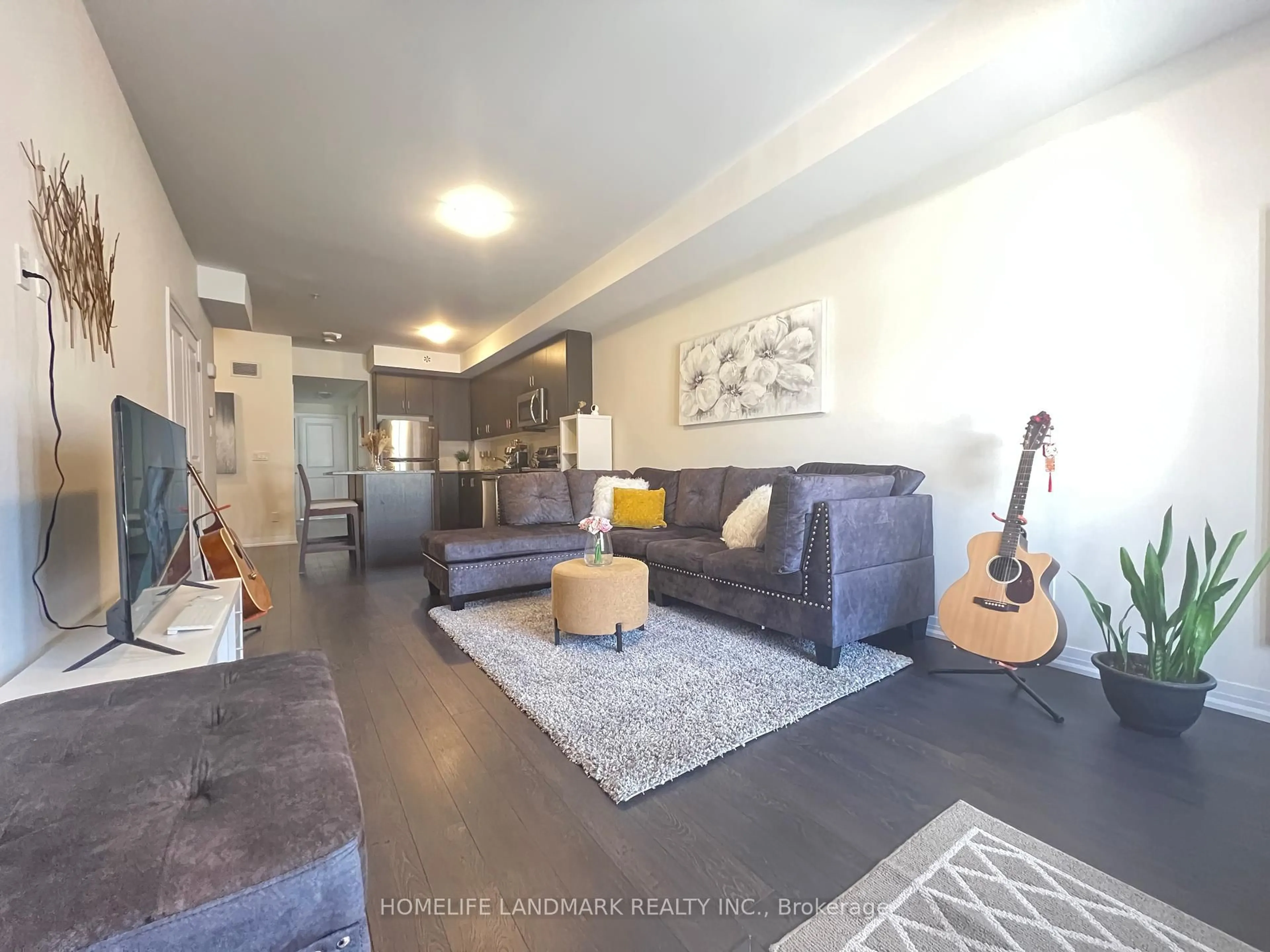 Living room with furniture, unknown for 2635 William Jackson Dr #810, Pickering Ontario L1X 0L4
