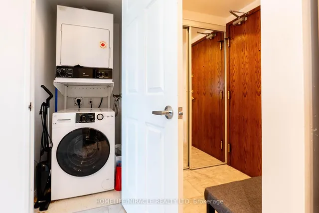 Additional property image - 1 Lee Centre Dr Unit 1506