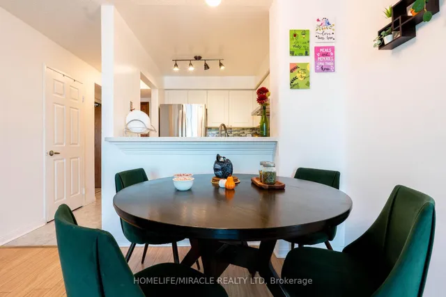 Additional property image - 1 Lee Centre Dr Unit 1506