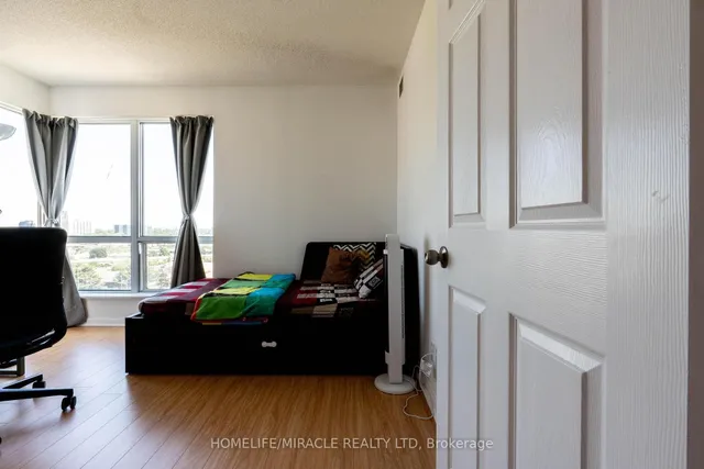 Additional property image - 1 Lee Centre Dr Unit 1506