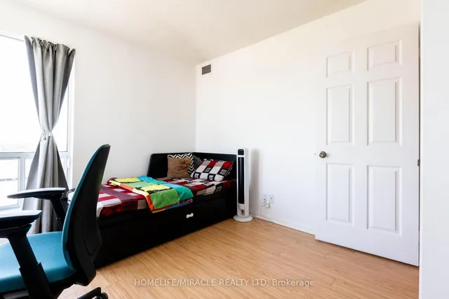 Additional property image - 1 Lee Centre Dr Unit 1506