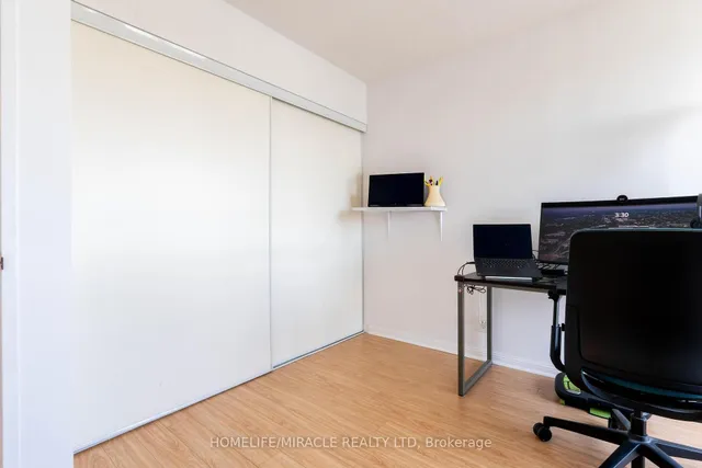 Additional property image - 1 Lee Centre Dr Unit 1506