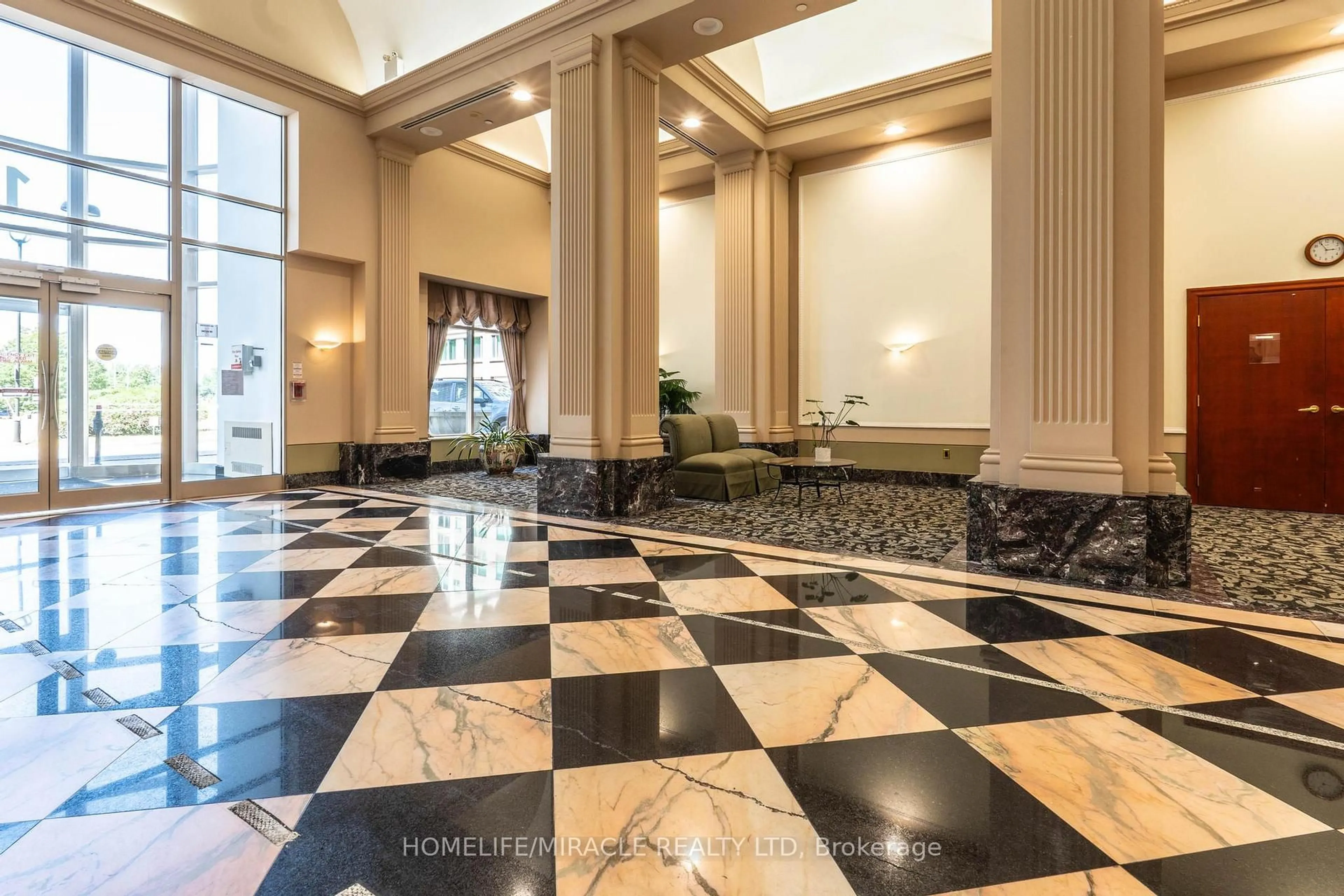 Lobby for 1 Lee Centre Dr #1506, Toronto Ontario M1H 3J2