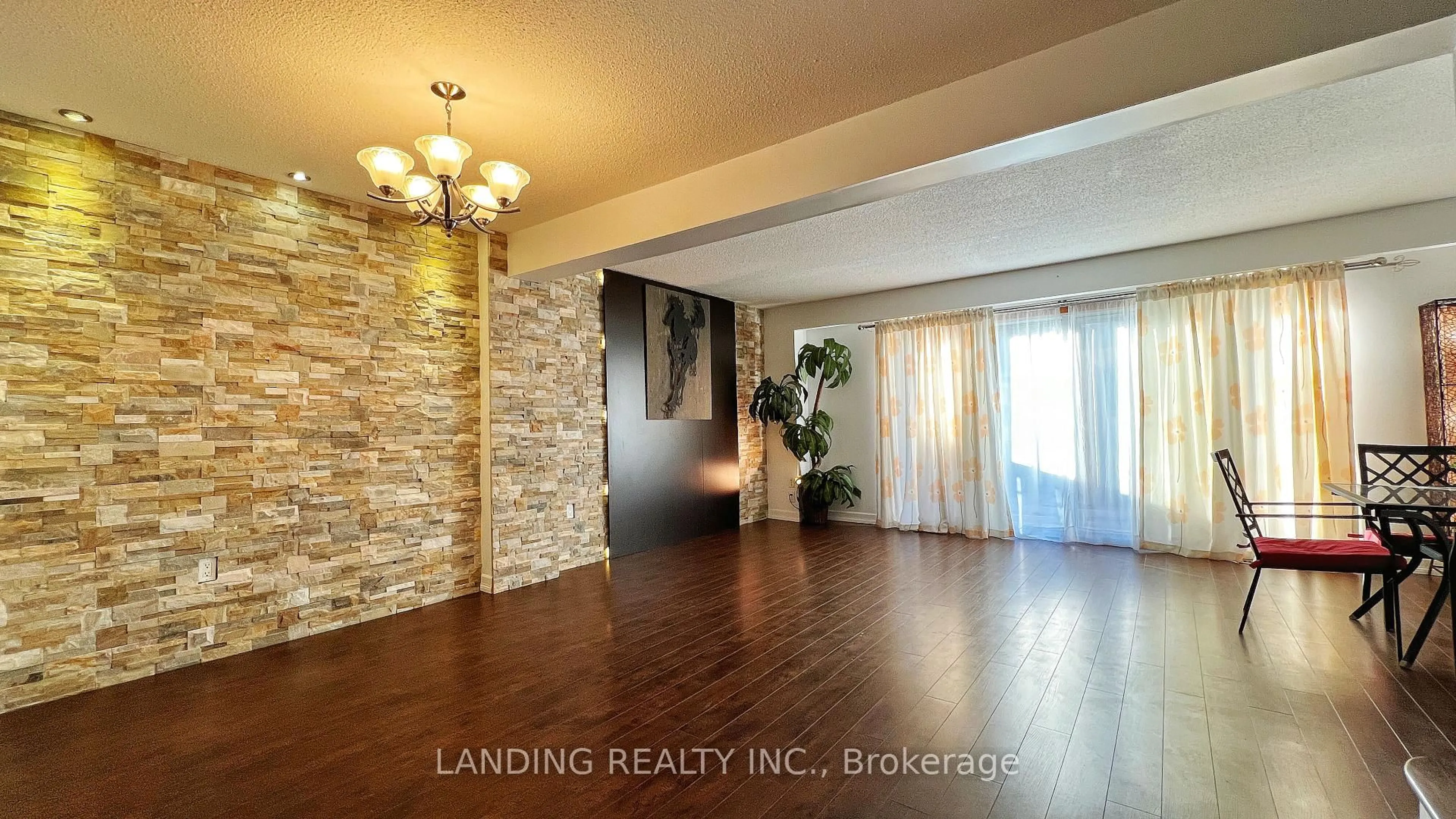 Indoor entryway for 22 KING HENRY'S Blvd, Toronto Ontario M1T 2V4