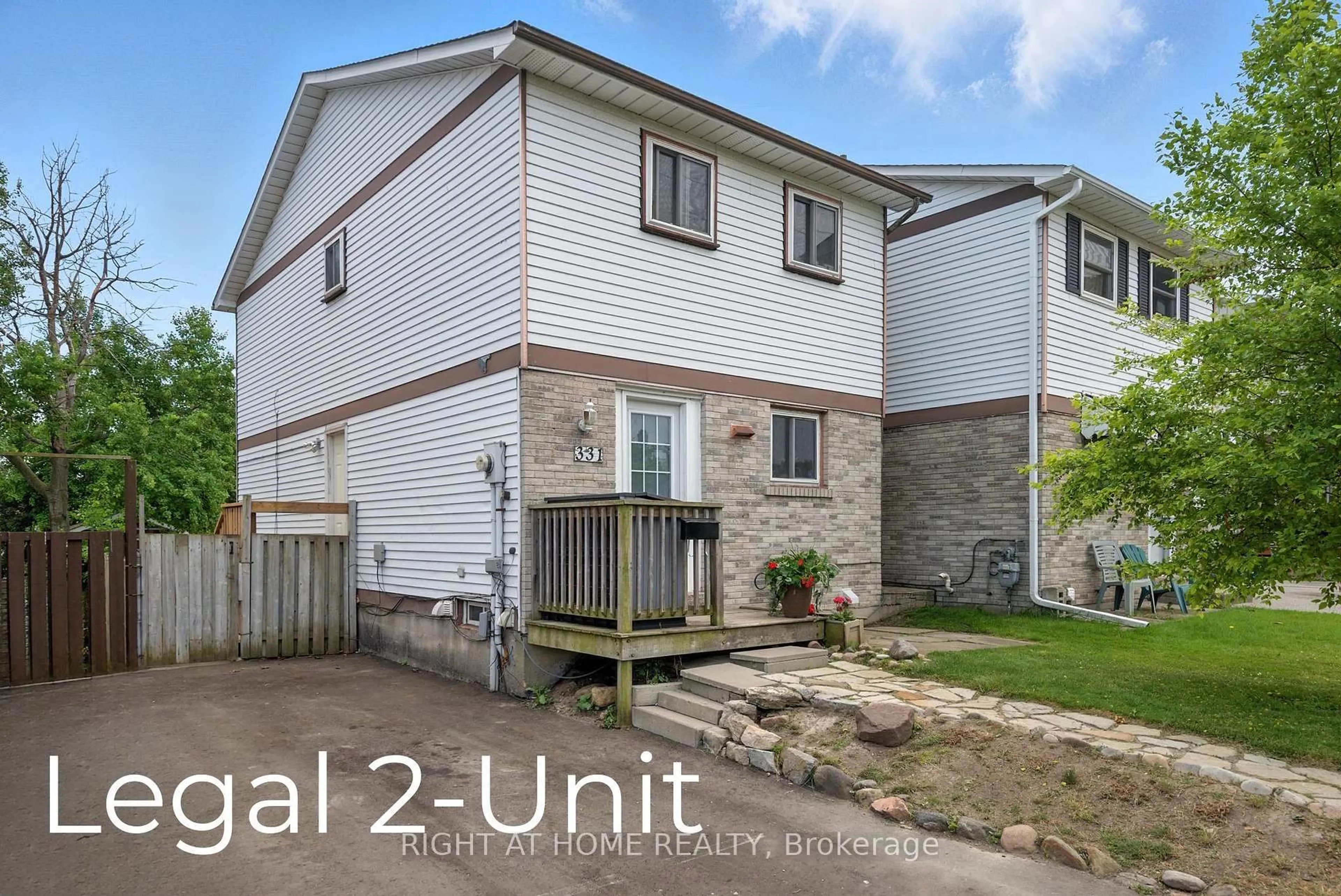 A pic from outside/outdoor area/front of a property/back of a property/a pic from drone, street for 331 Phillip Murray Ave, Oshawa Ontario L1J 1H1