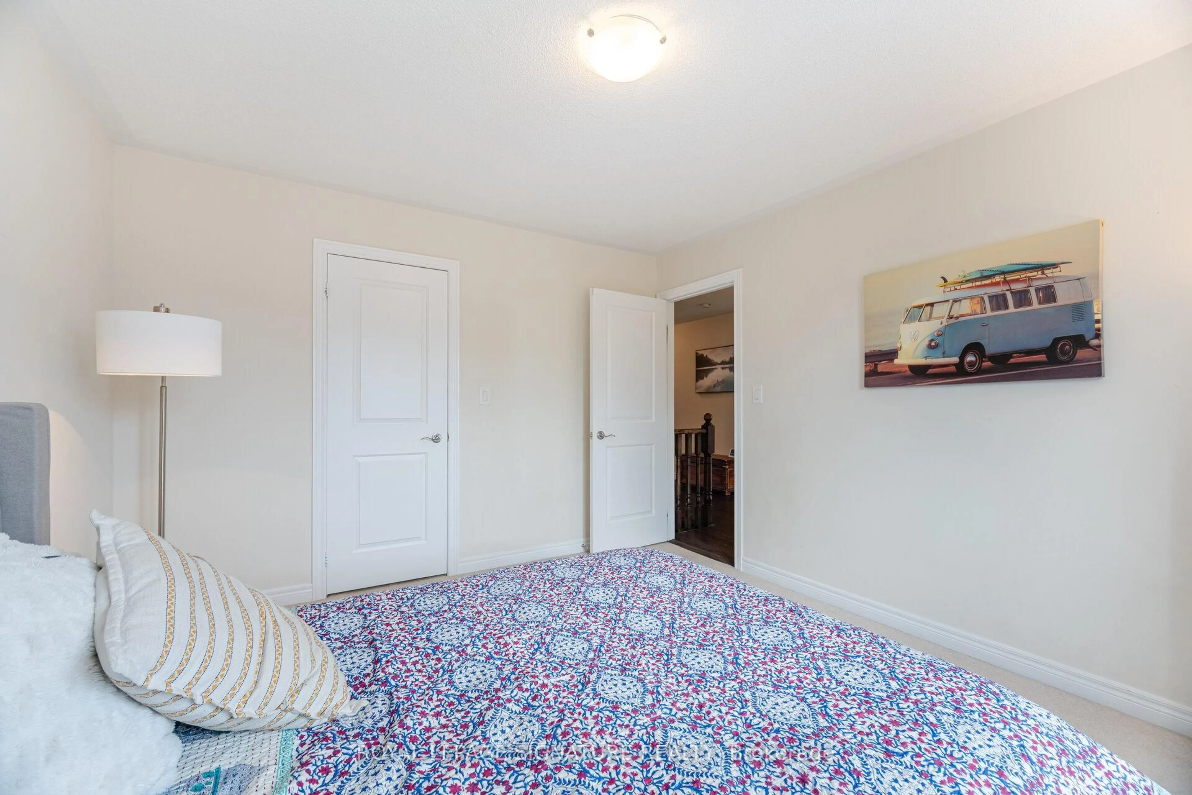 A pic of a room for 349 Shipway Ave, Clarington Ontario L1B 0C1