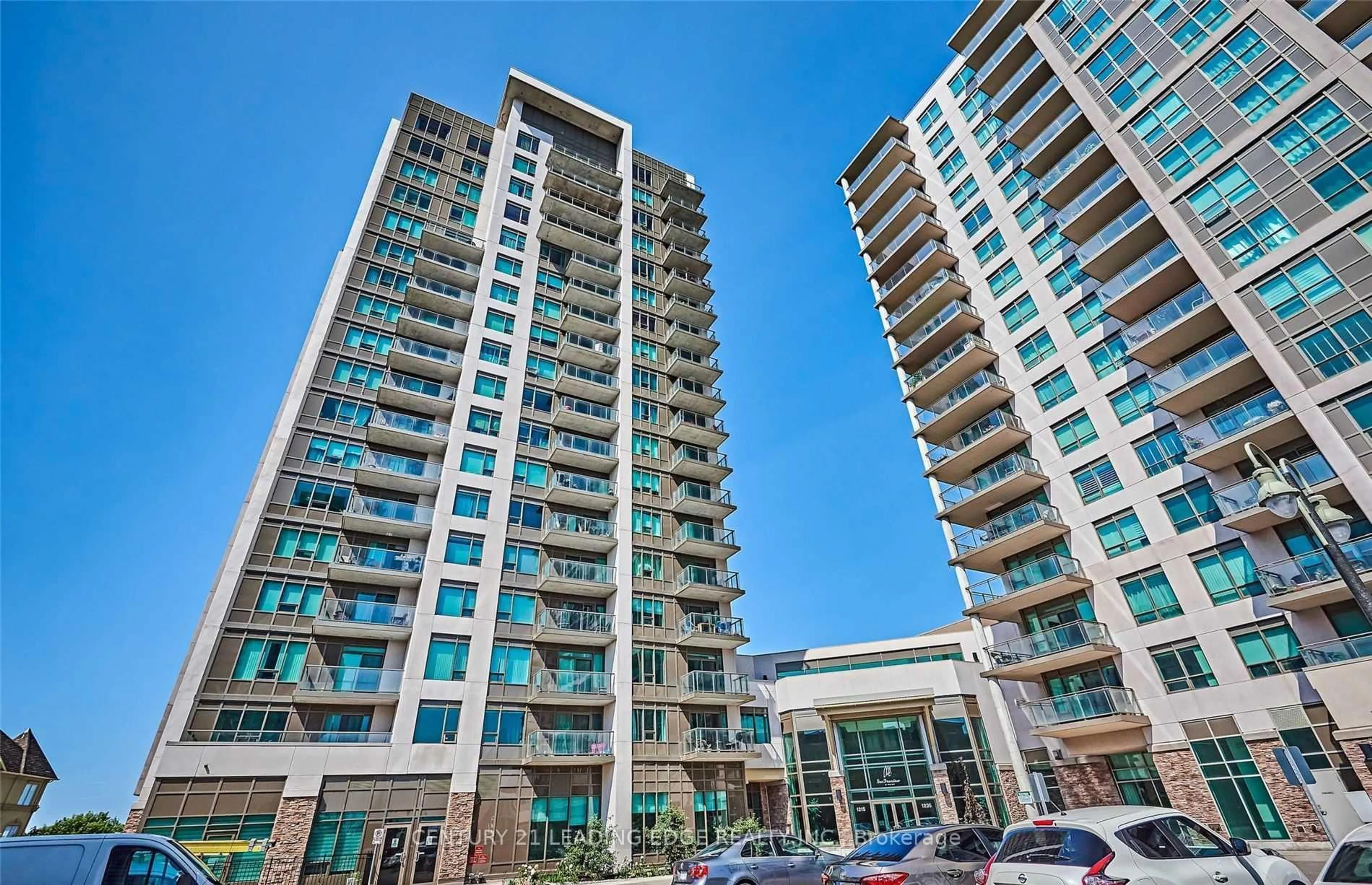 Indoor foyer for 1215 Bayly St #1302, Pickering Ontario L1W 1L7