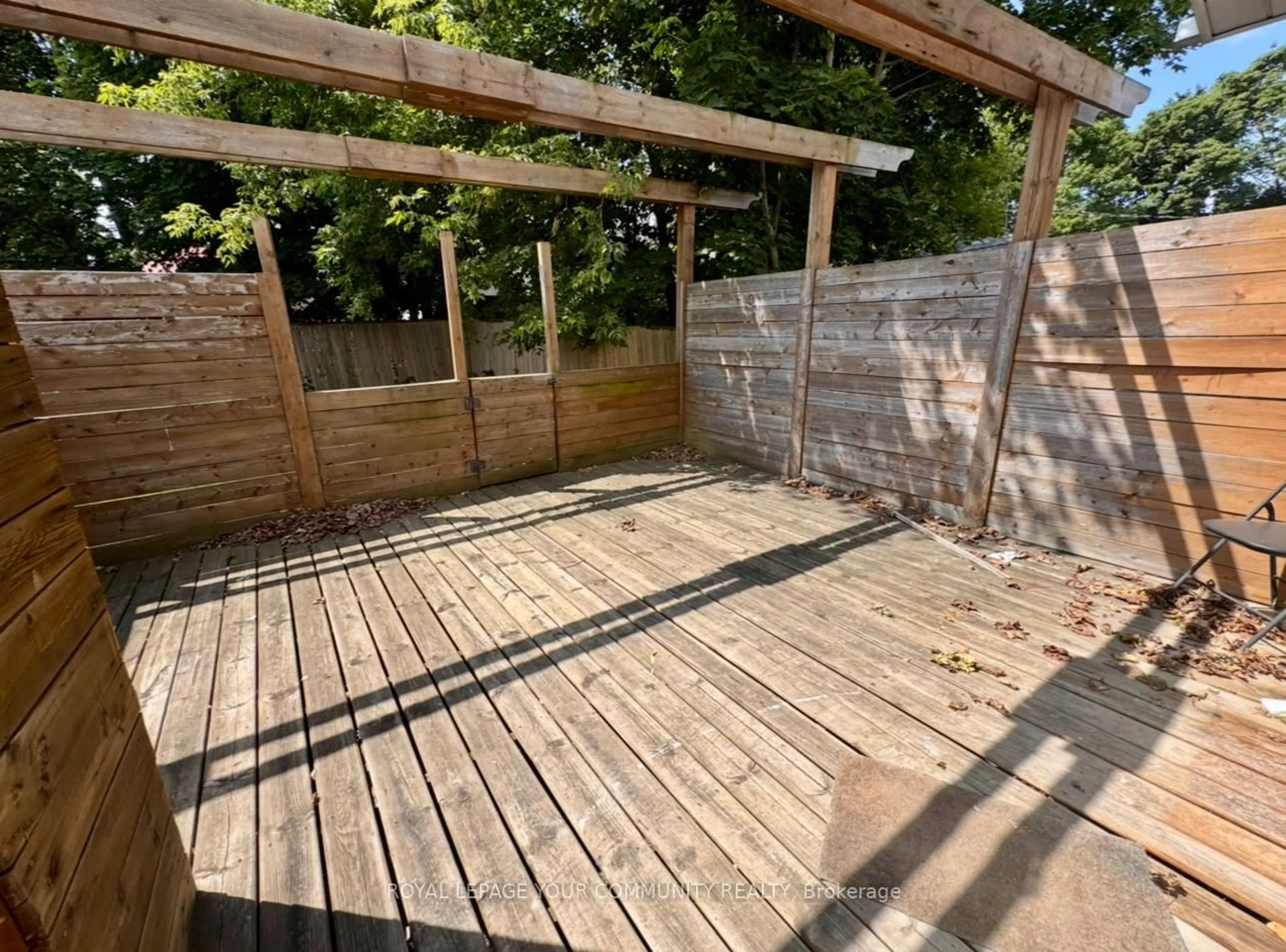 Patio, unknown for 11 Pine St, Ajax Ontario L1S 1X8