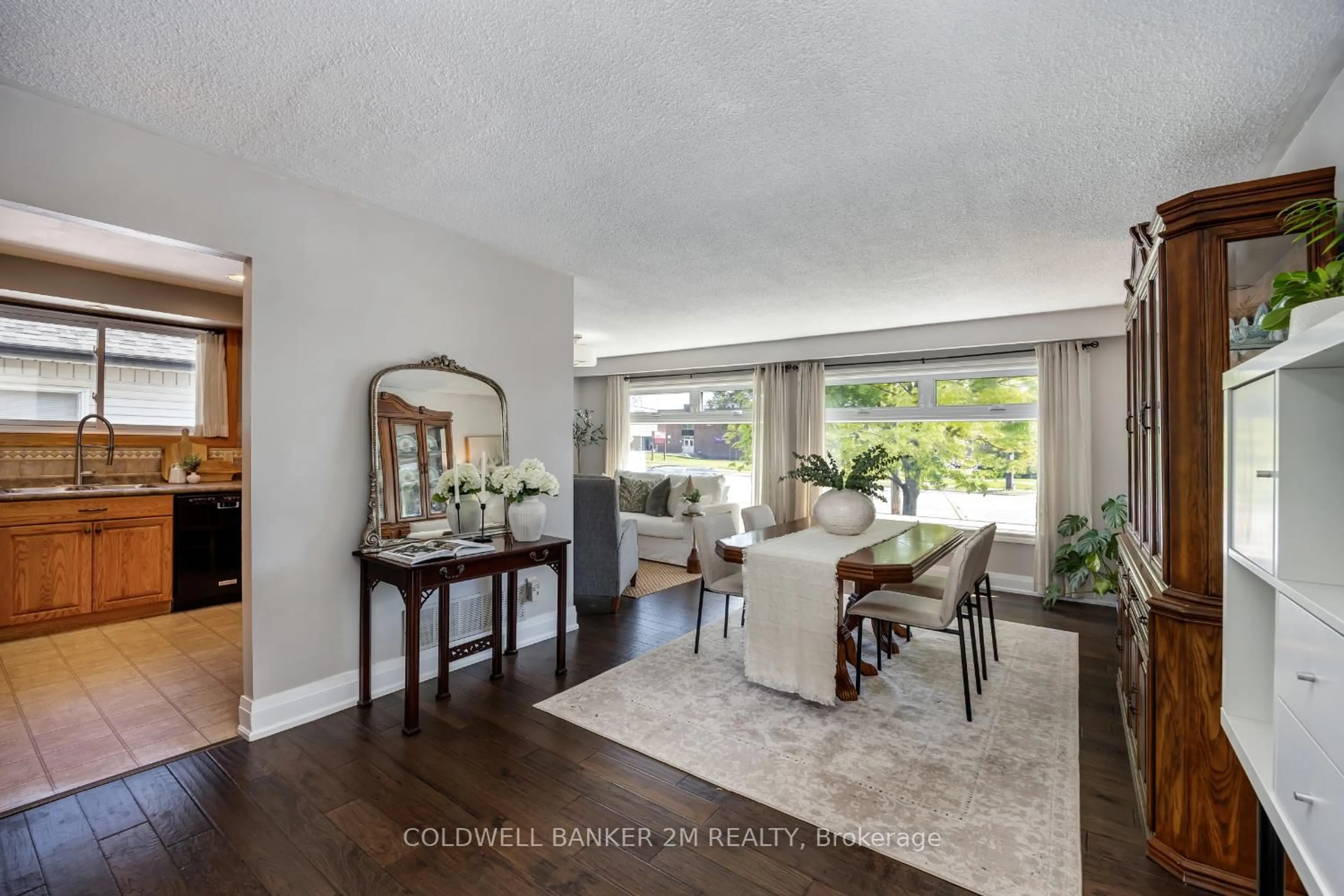 Unknown for 246 Harmony Rd, Oshawa Ontario L1G 6L5