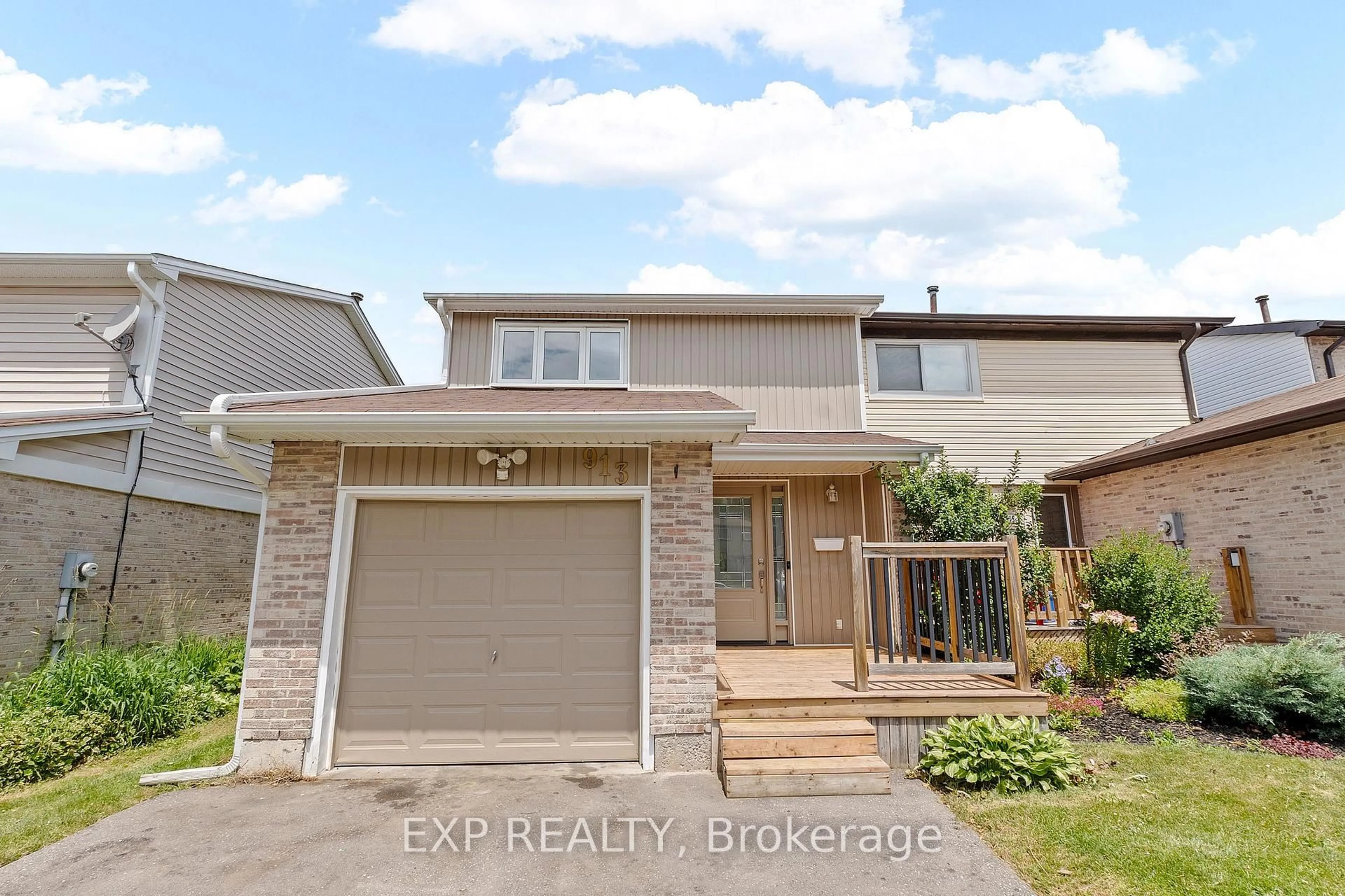 Unknown for 913 Gentry Cres, Oshawa Ontario L1K 1L6