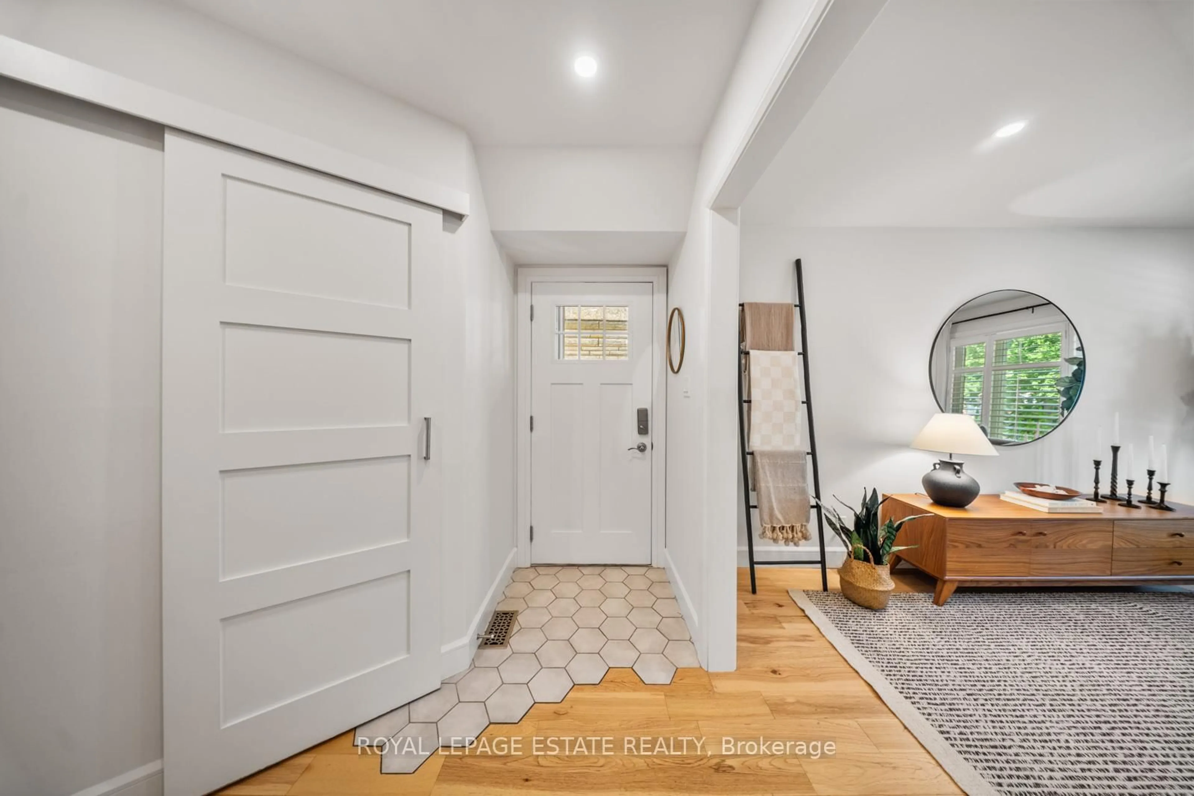 Indoor entryway for 6 Woodfield Rd, Toronto Ontario M4L 2W3