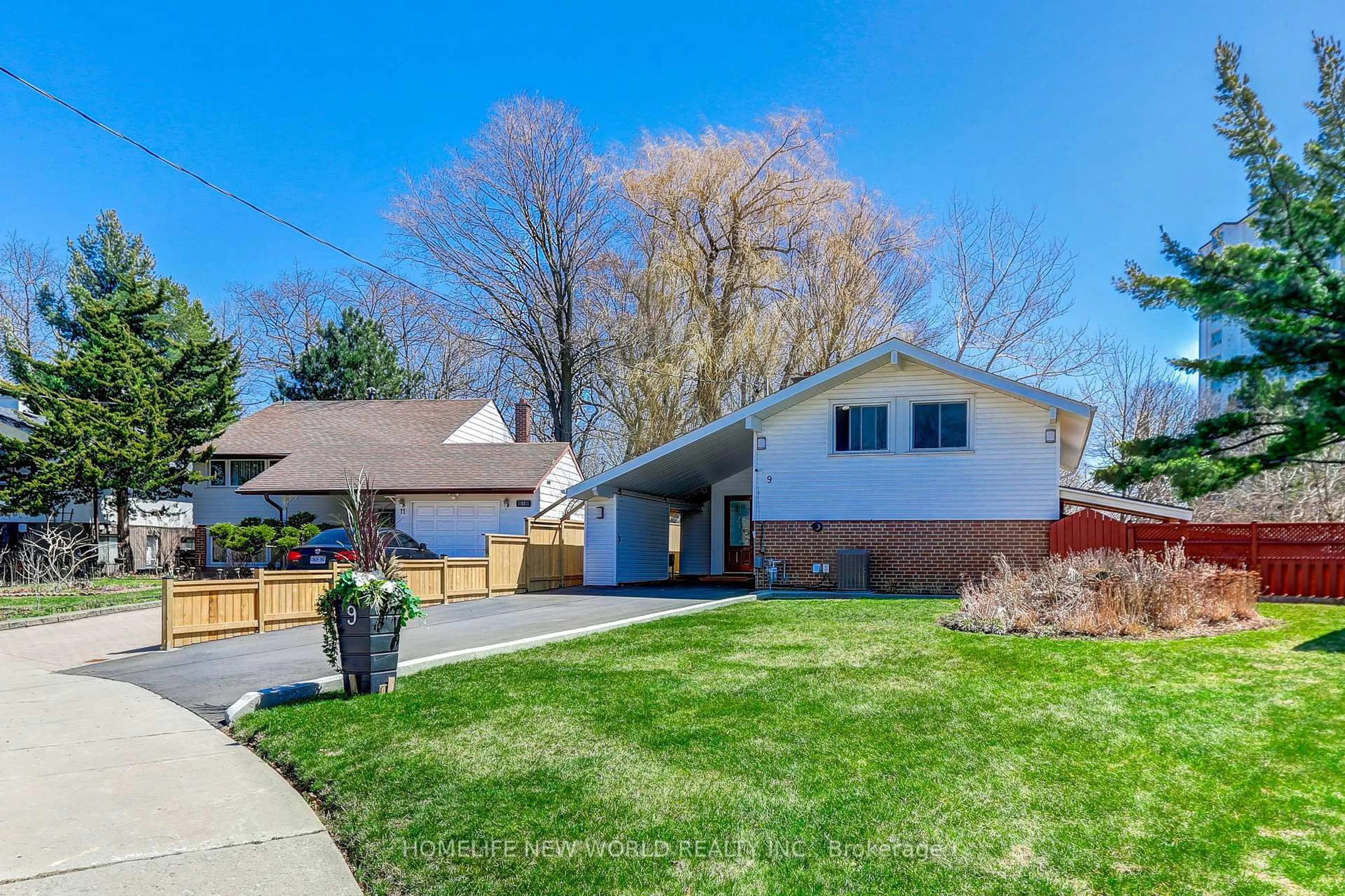 Unknown for 9 Ladysbridge Dr, Toronto Ontario M1G 3H5
