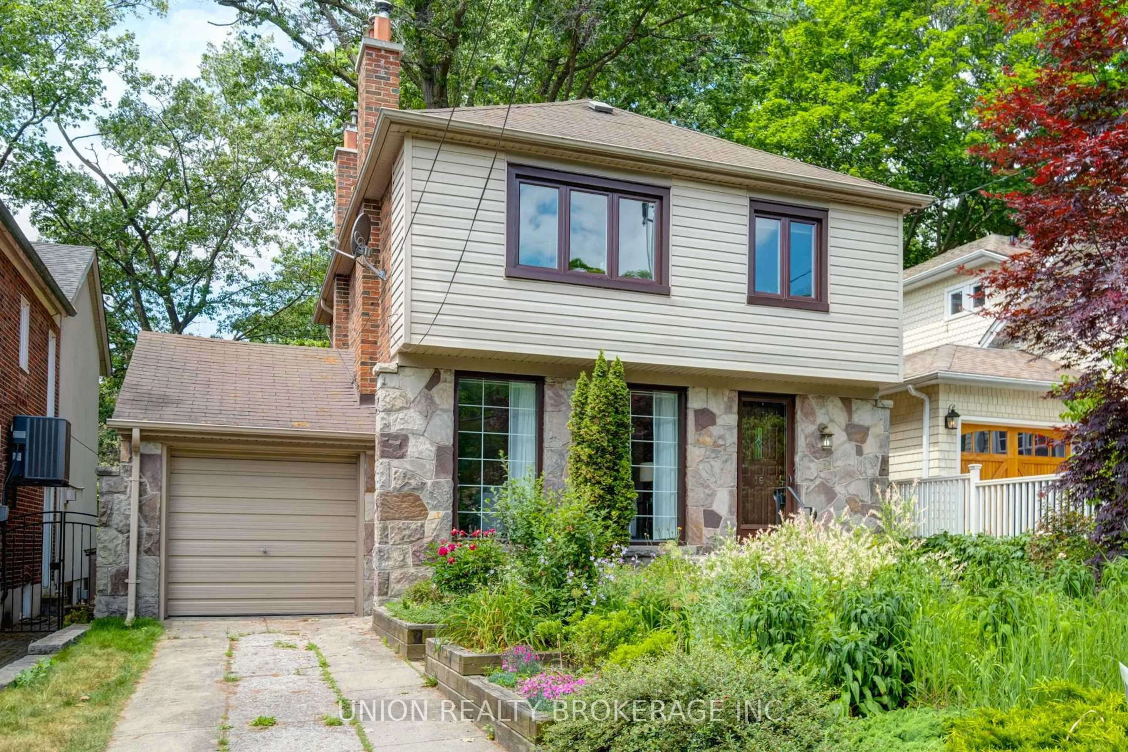 Home with brick exterior material, street for 16 Fallingbrook Rd, Toronto Ontario M1N 2T4