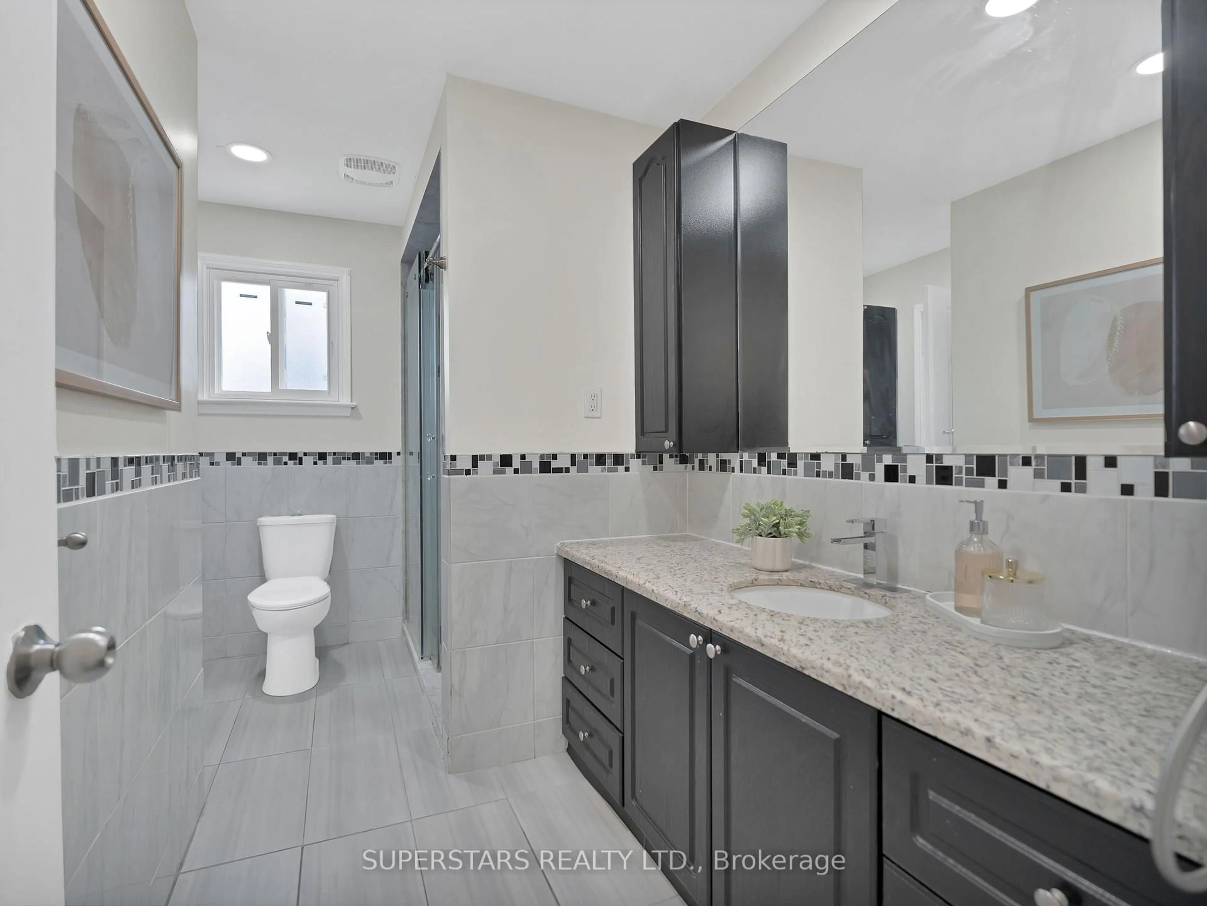 Contemporary bathroom, ceramic/tile floor for 62 Rainbow Ridge Ave, Toronto Ontario M1B 2H9