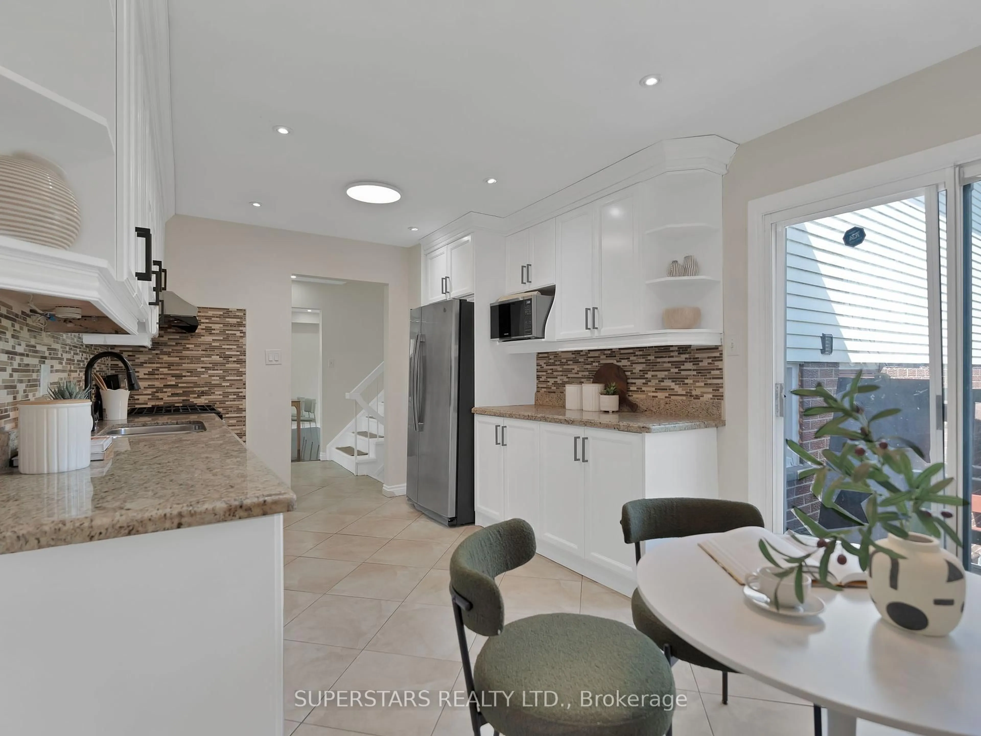 Open concept kitchen, ceramic/tile floor for 62 Rainbow Ridge Ave, Toronto Ontario M1B 2H9
