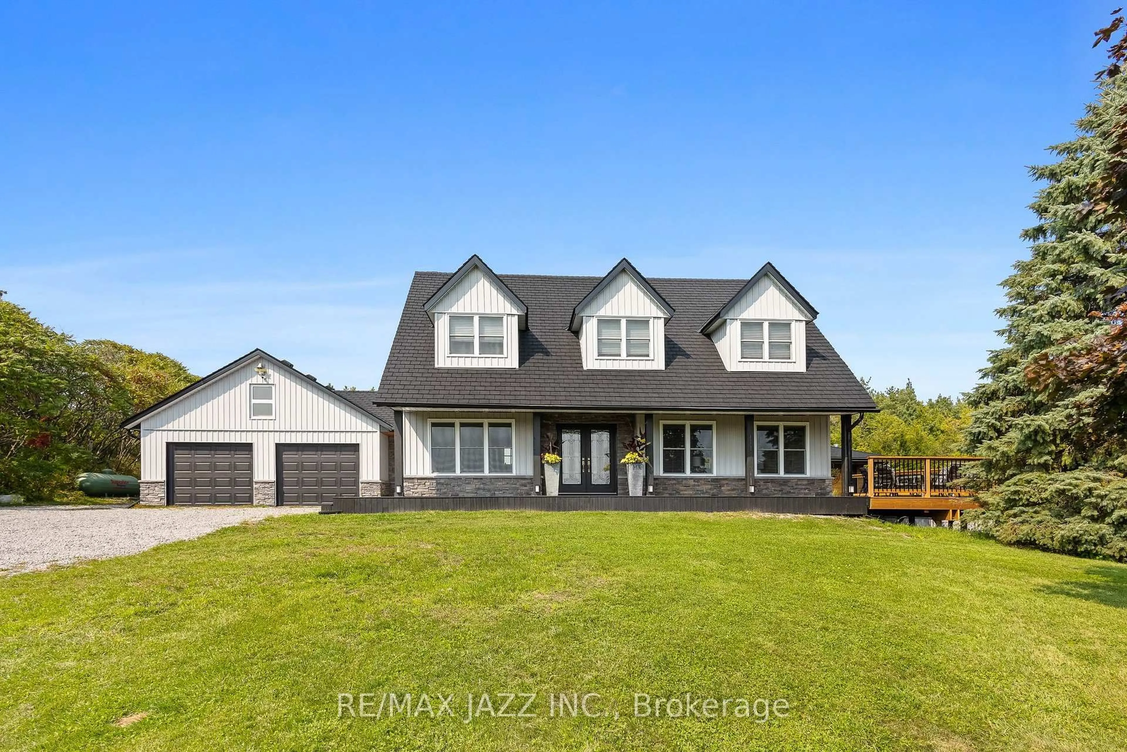 A pic from outside/outdoor area/front of a property/back of a property/a pic from drone, unknown for 3476 Concession 8 Rd, Clarington Ontario L0B 1M0