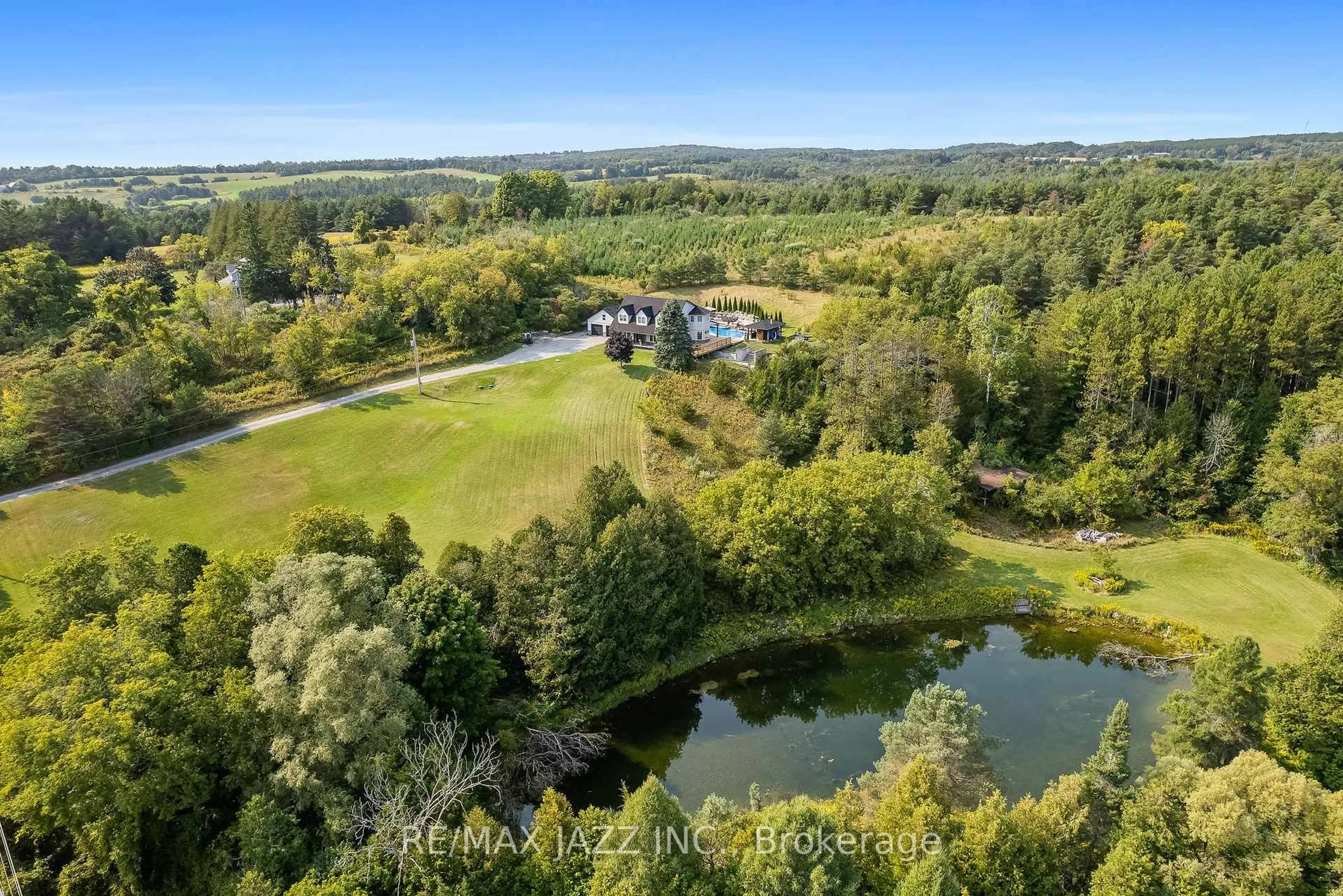 A pic from outside/outdoor area/front of a property/back of a property/a pic from drone, water/lake/river/ocean view for 3476 Concession 8 Rd, Clarington Ontario L0B 1M0