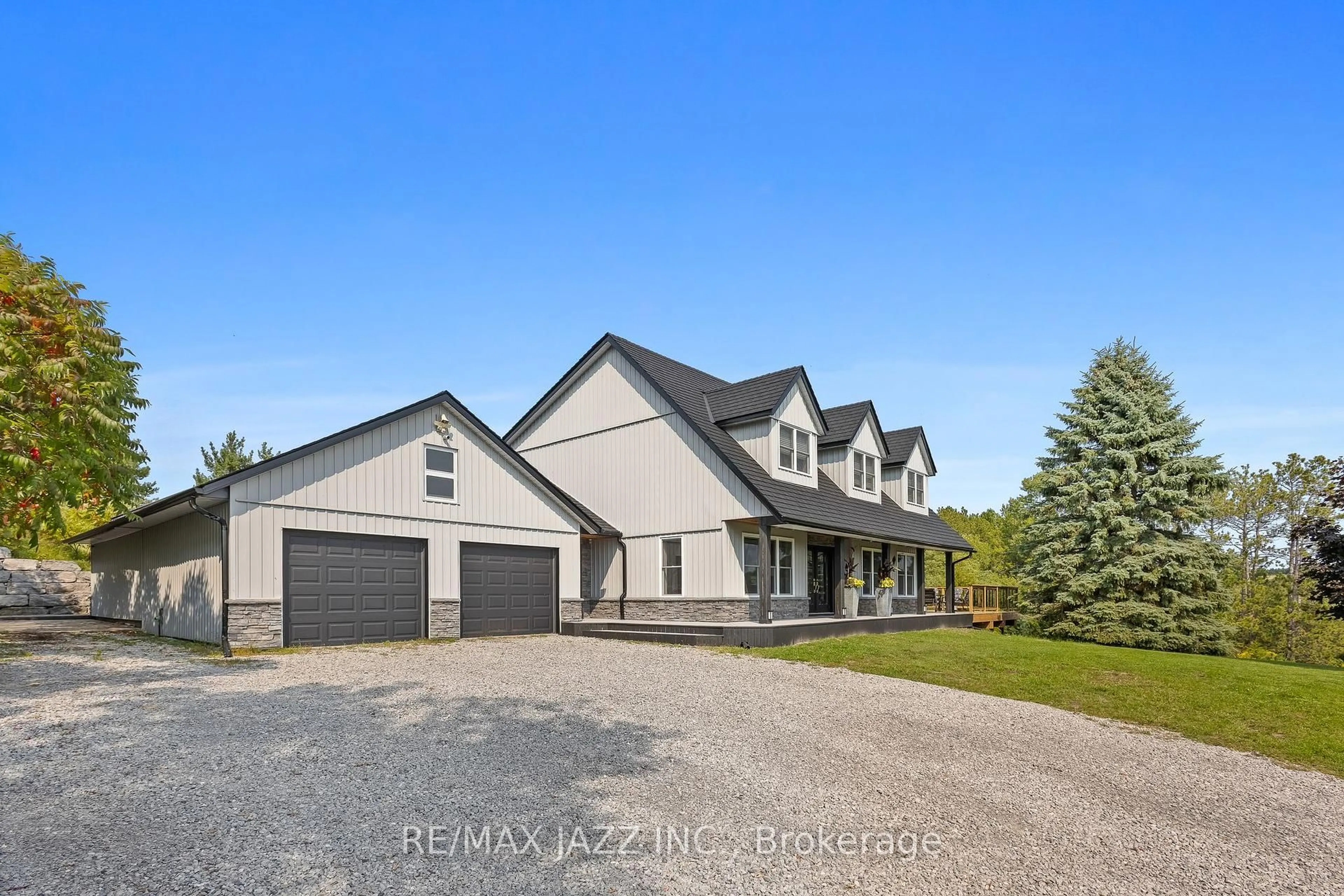 A pic from outside/outdoor area/front of a property/back of a property/a pic from drone, unknown for 3476 Concession 8 Rd, Clarington Ontario L0B 1M0