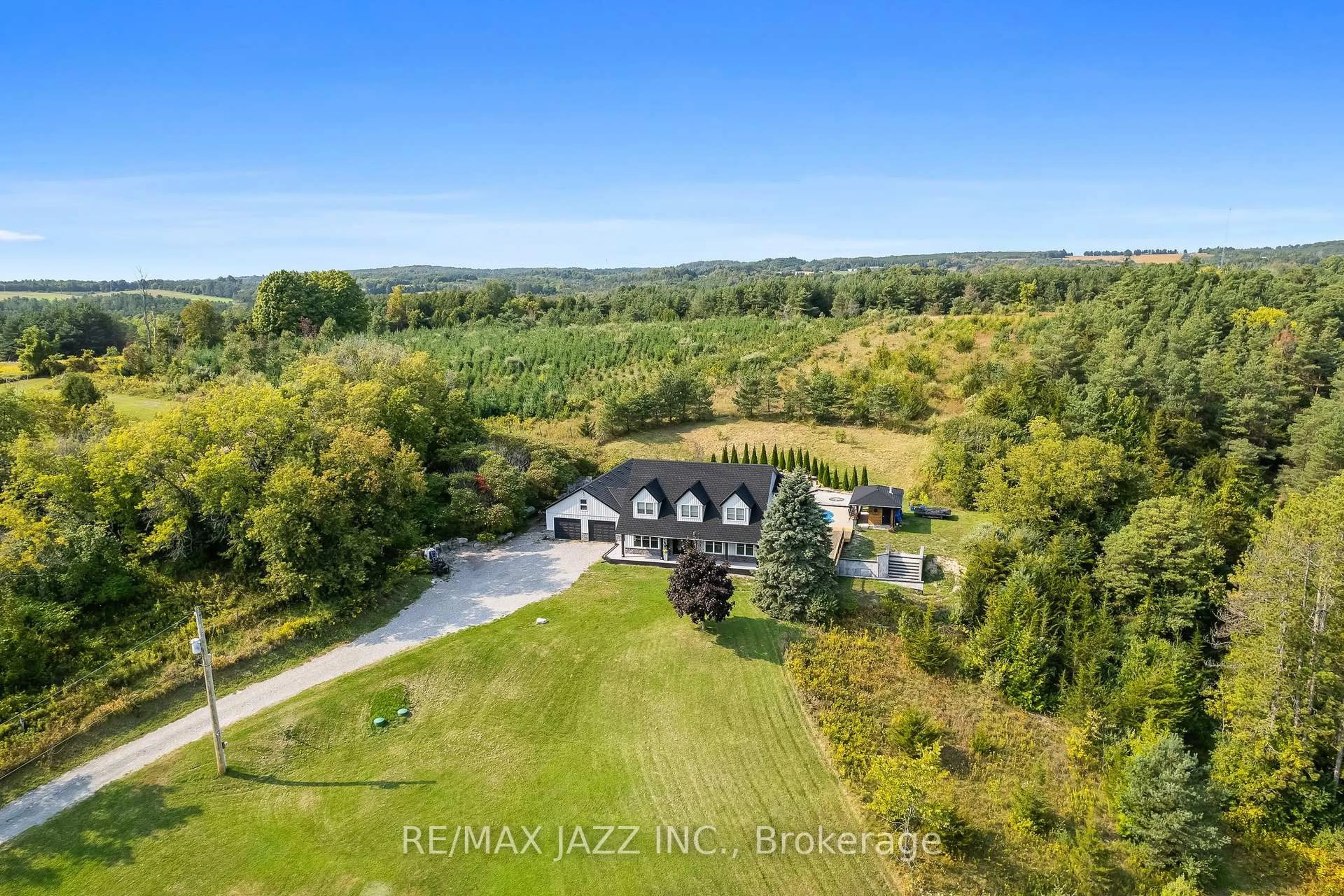A pic from outside/outdoor area/front of a property/back of a property/a pic from drone, water/lake/river/ocean view for 3476 Concession 8 Rd, Clarington Ontario L0B 1M0