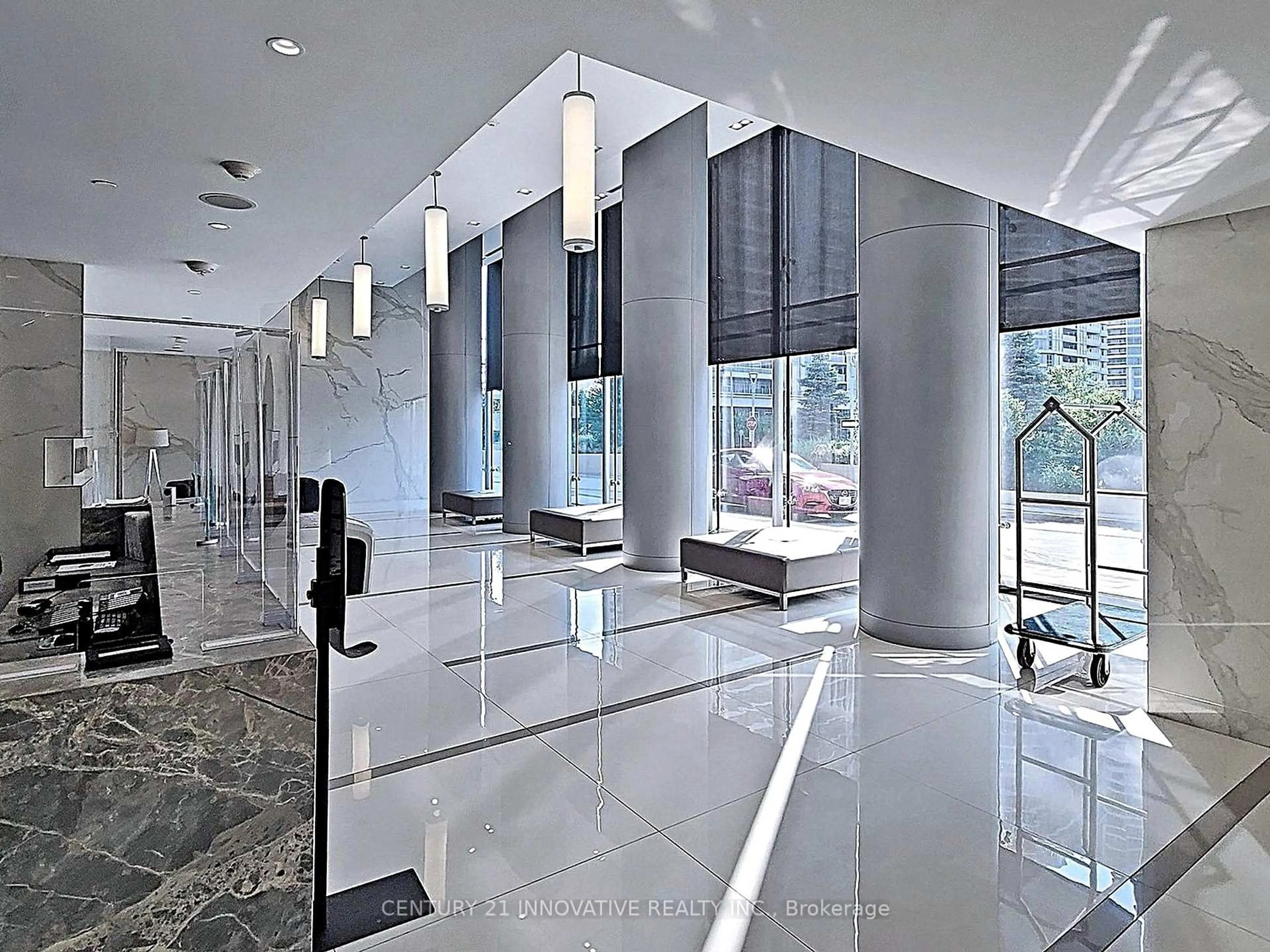 Indoor foyer for 275 Village Green Sq #2616, Toronto Ontario M1S 0L8