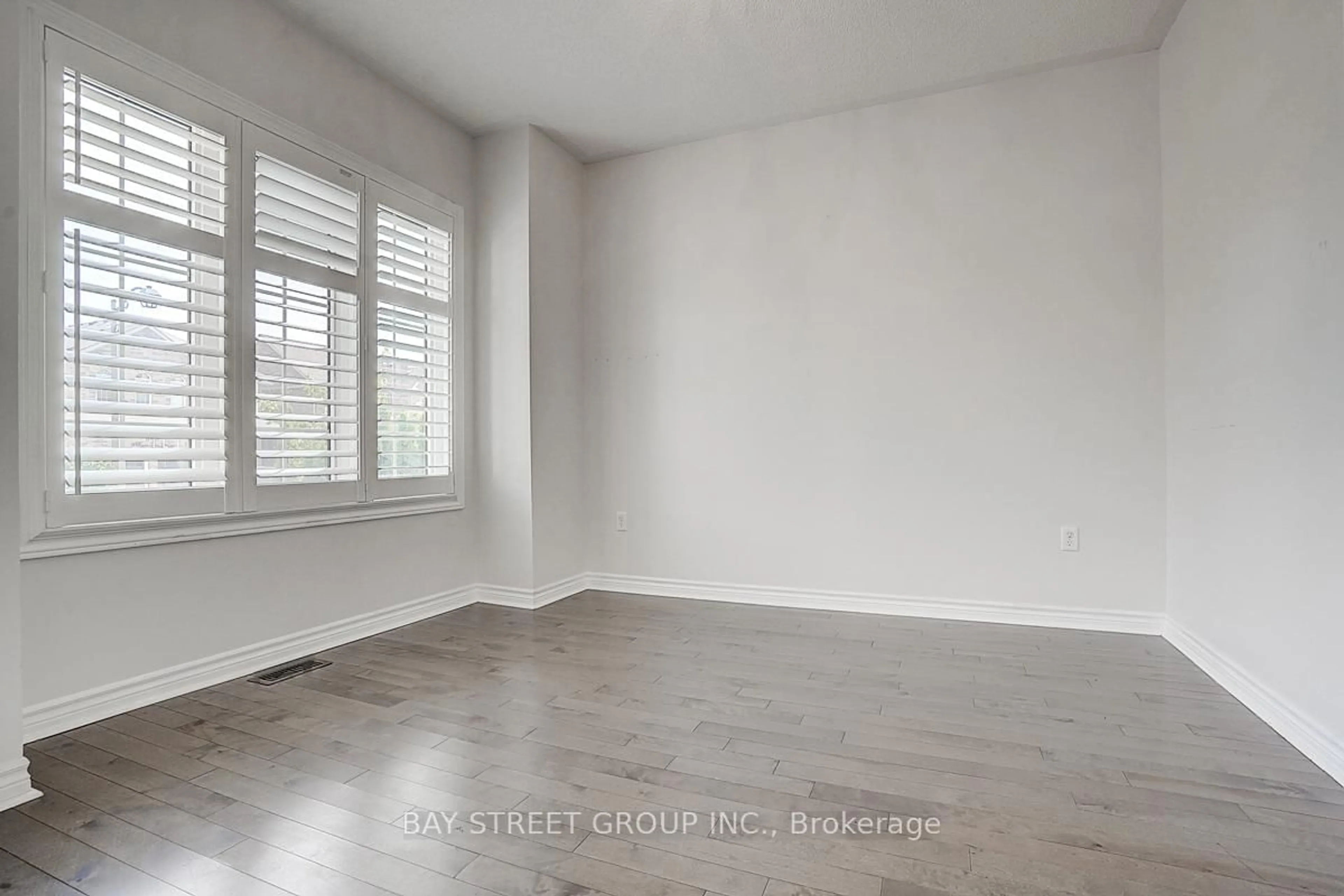 A pic of a room for 852 William Lee Ave, Oshawa Ontario L1K 0W2