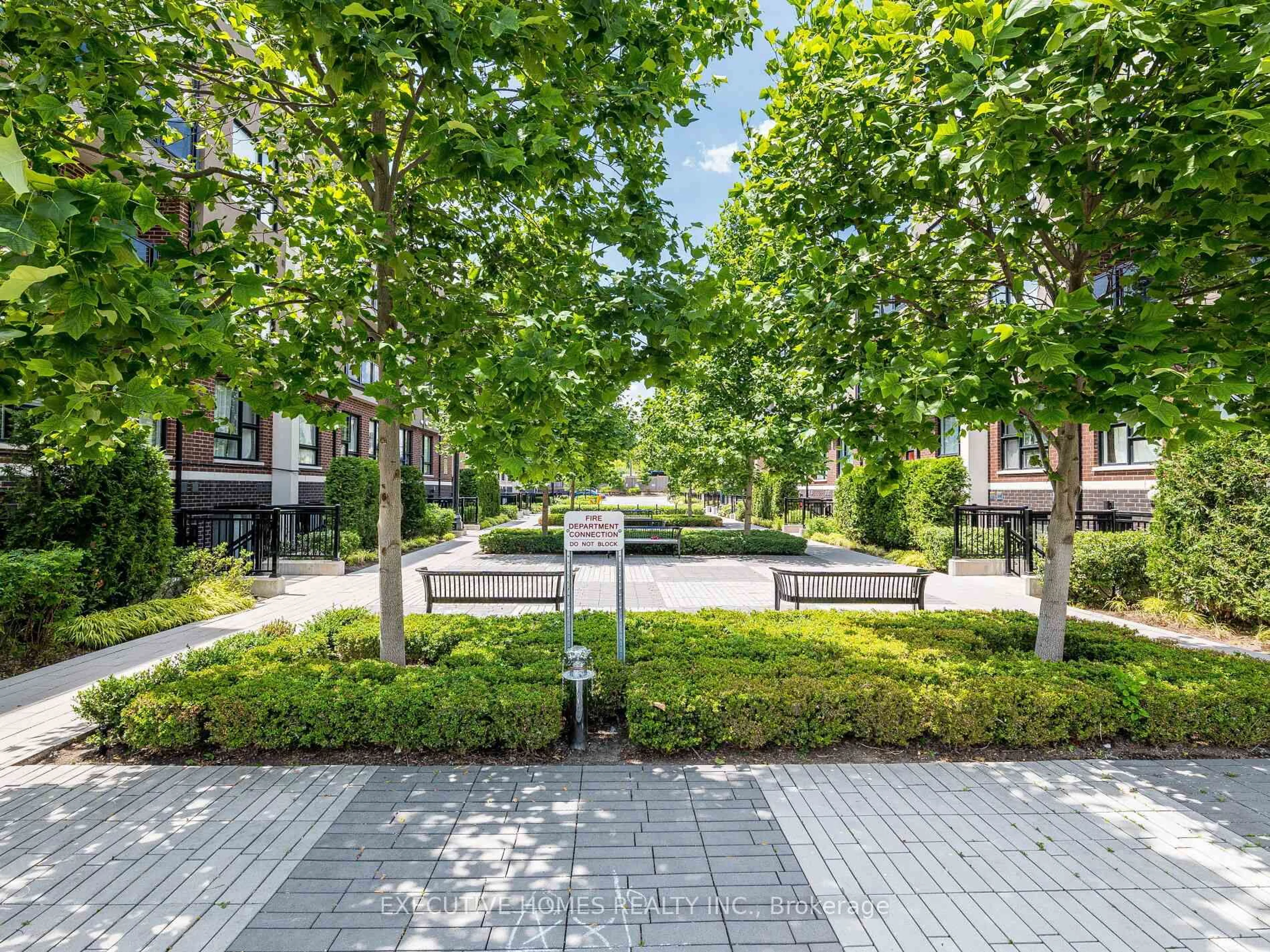A pic from outside/outdoor area/front of a property/back of a property/a pic from drone, street for 500 Kingbird Grve #223, Toronto Ontario M1B 0E4
