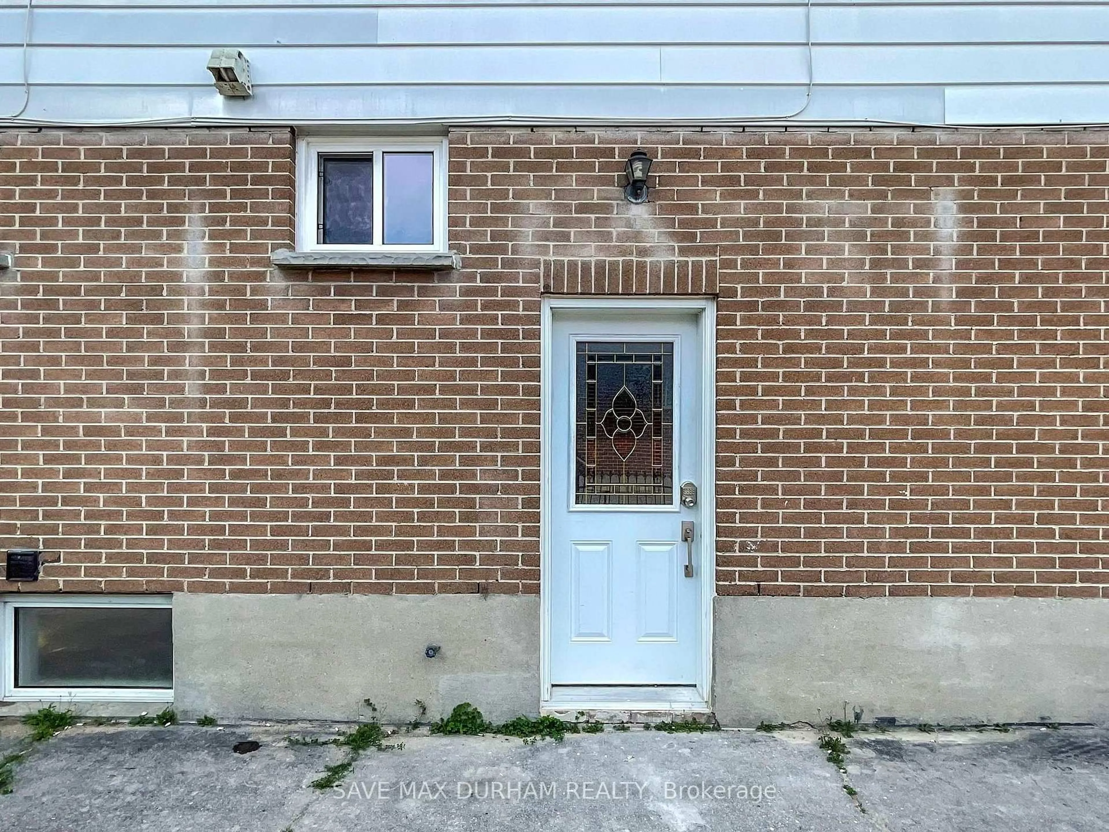 Unknown for 55 Wayne Ave, Oshawa Ontario L1G 3P8