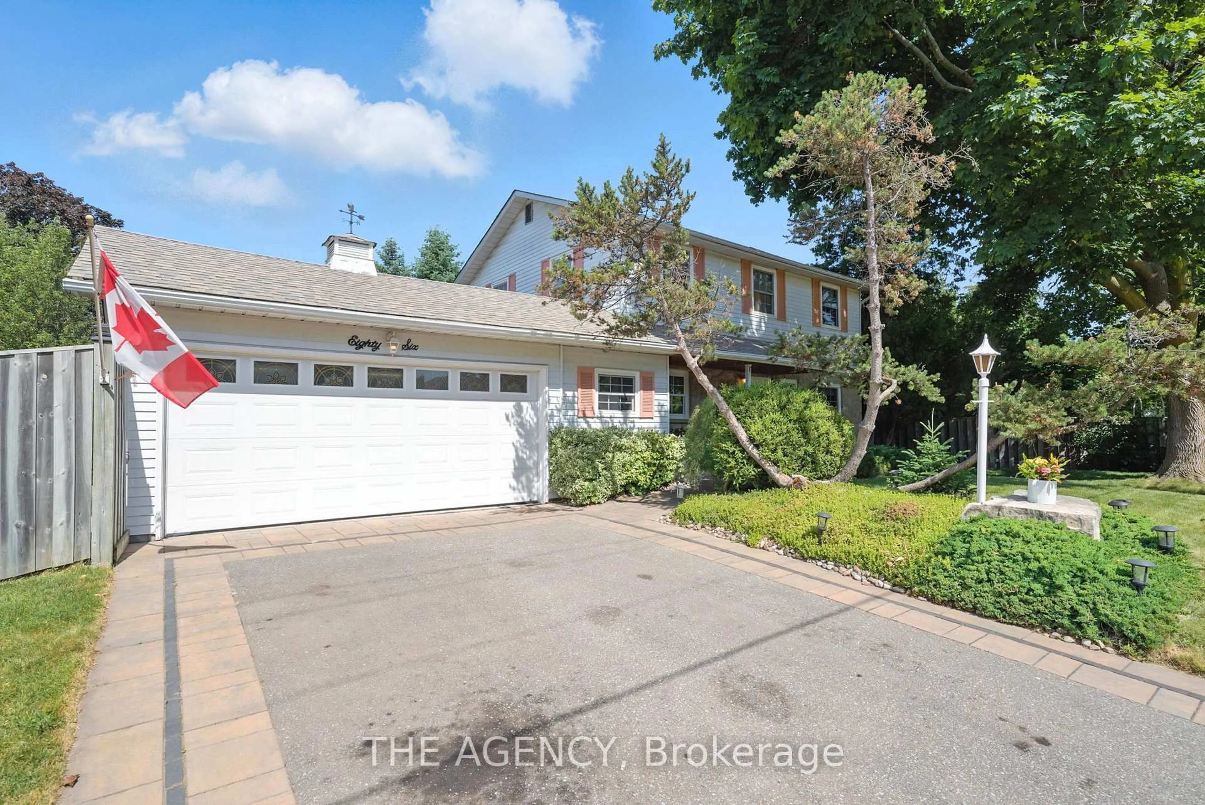 A pic from outside/outdoor area/front of a property/back of a property/a pic from drone, street for 86 Mill St, Ajax Ontario L1S 6K6