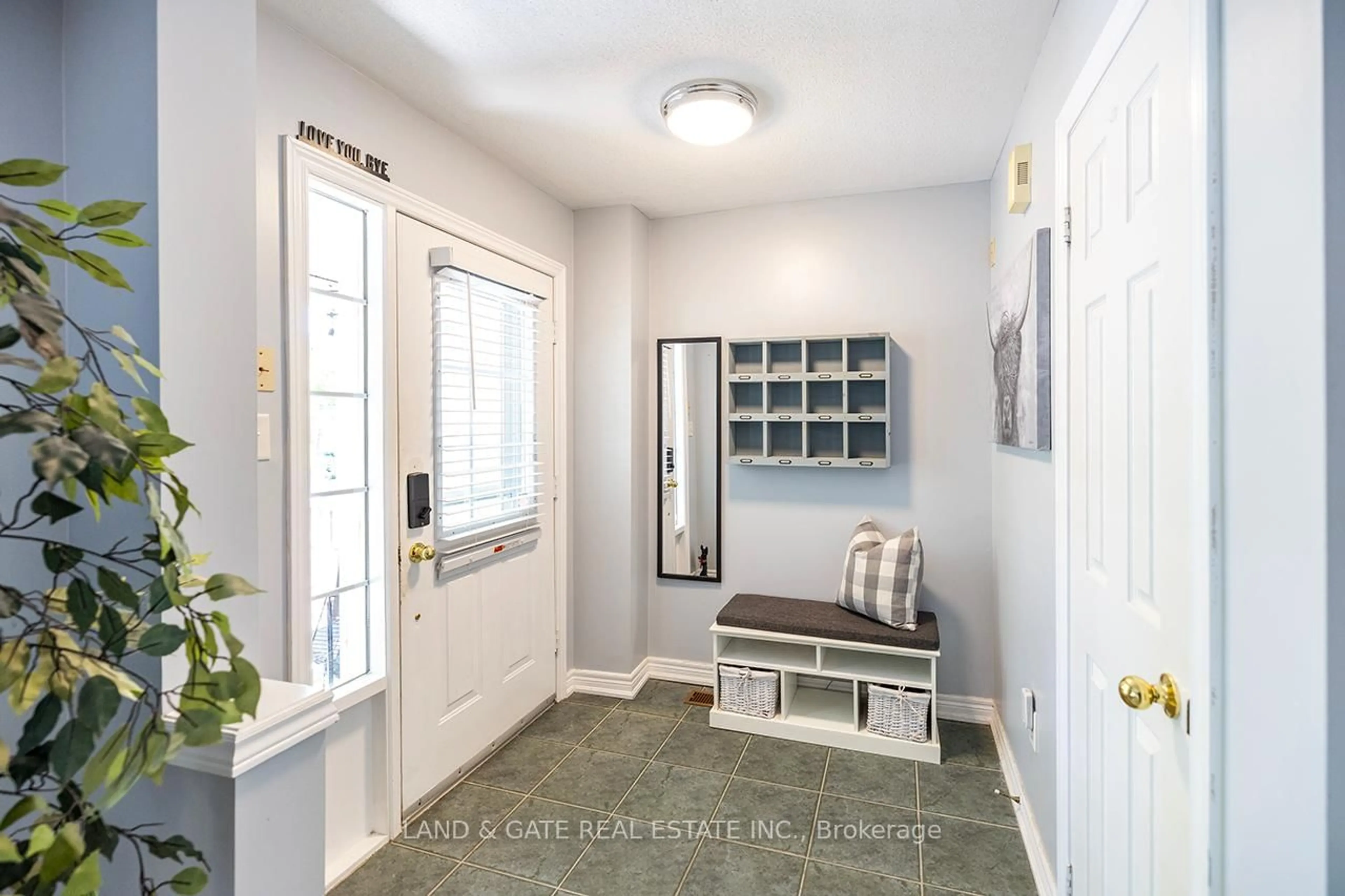 Indoor entryway for 120 Warwick Ave, Ajax Ontario L1Z 1L3