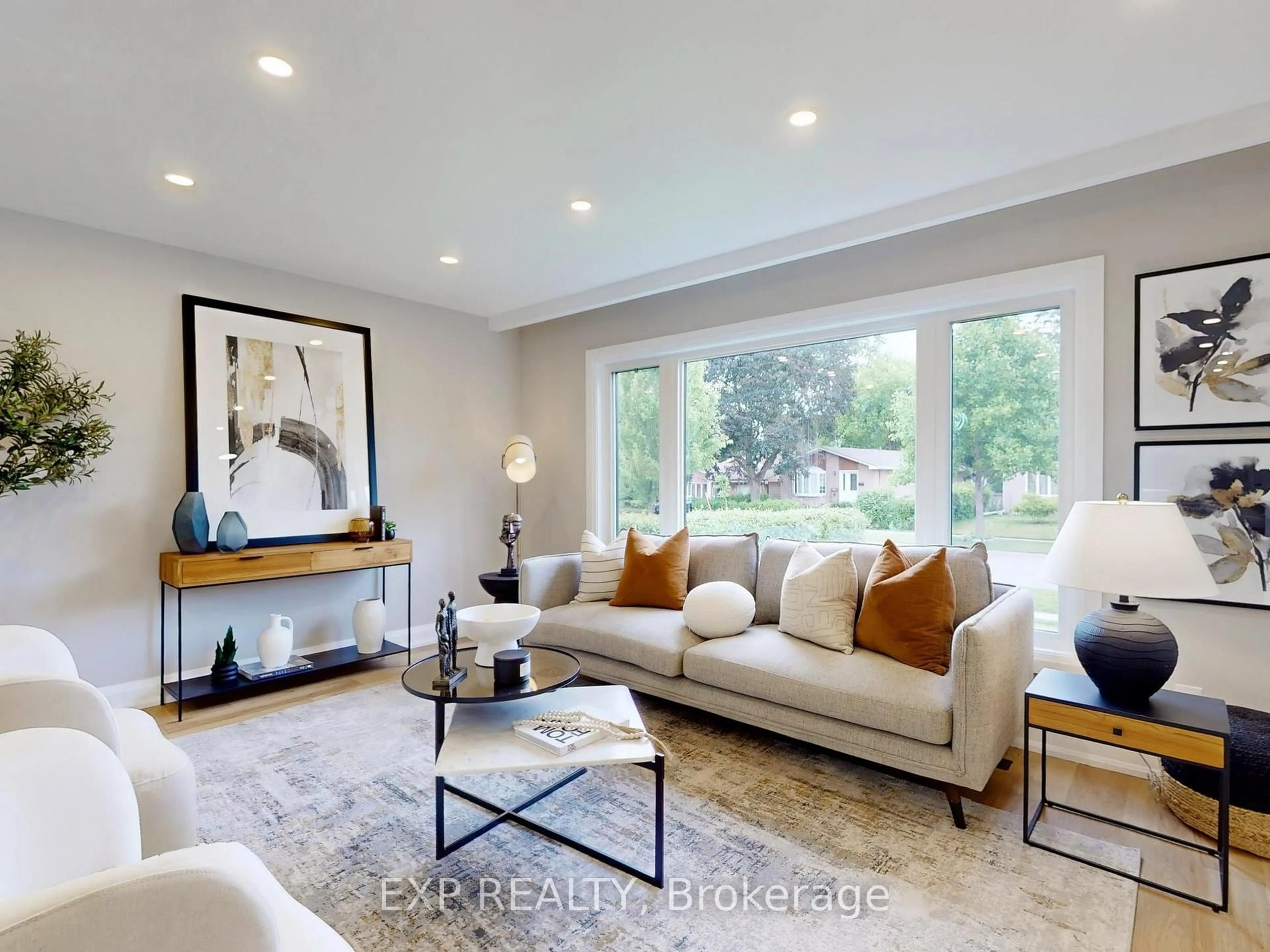 Living room with furniture, unknown for 2 Wildlark Dr, Toronto Ontario M1E 3K7