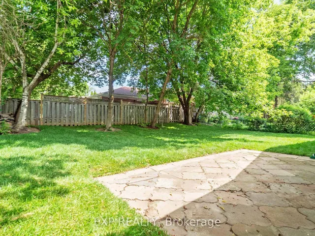 Primary image of 2 Wildlark Dr