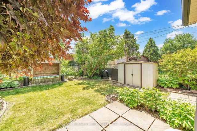 Primary image of 67 Rochman Blvd