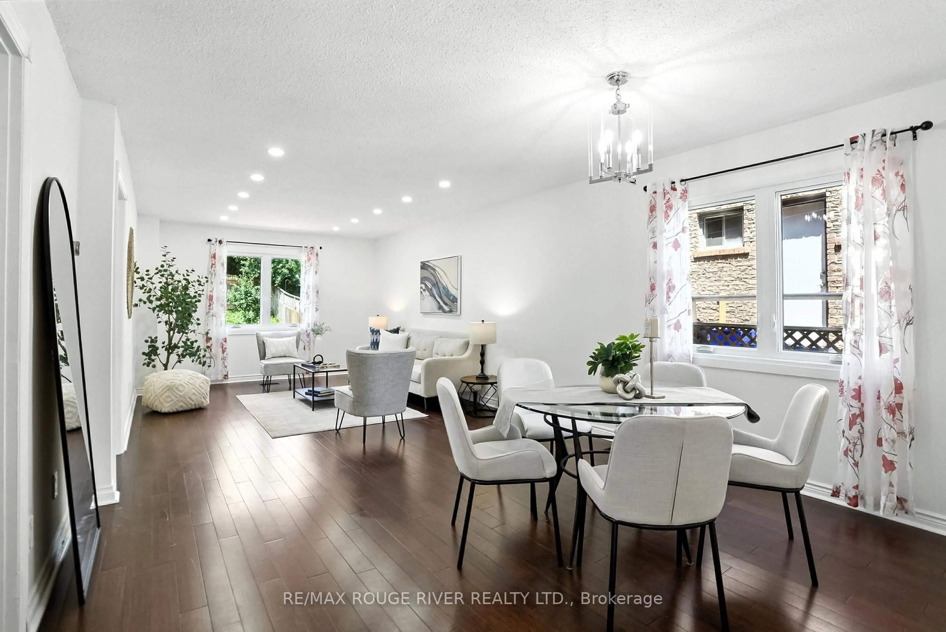 Dining room, unknown for 26 Longfellow Crt, Whitby Ontario L1N 6V7