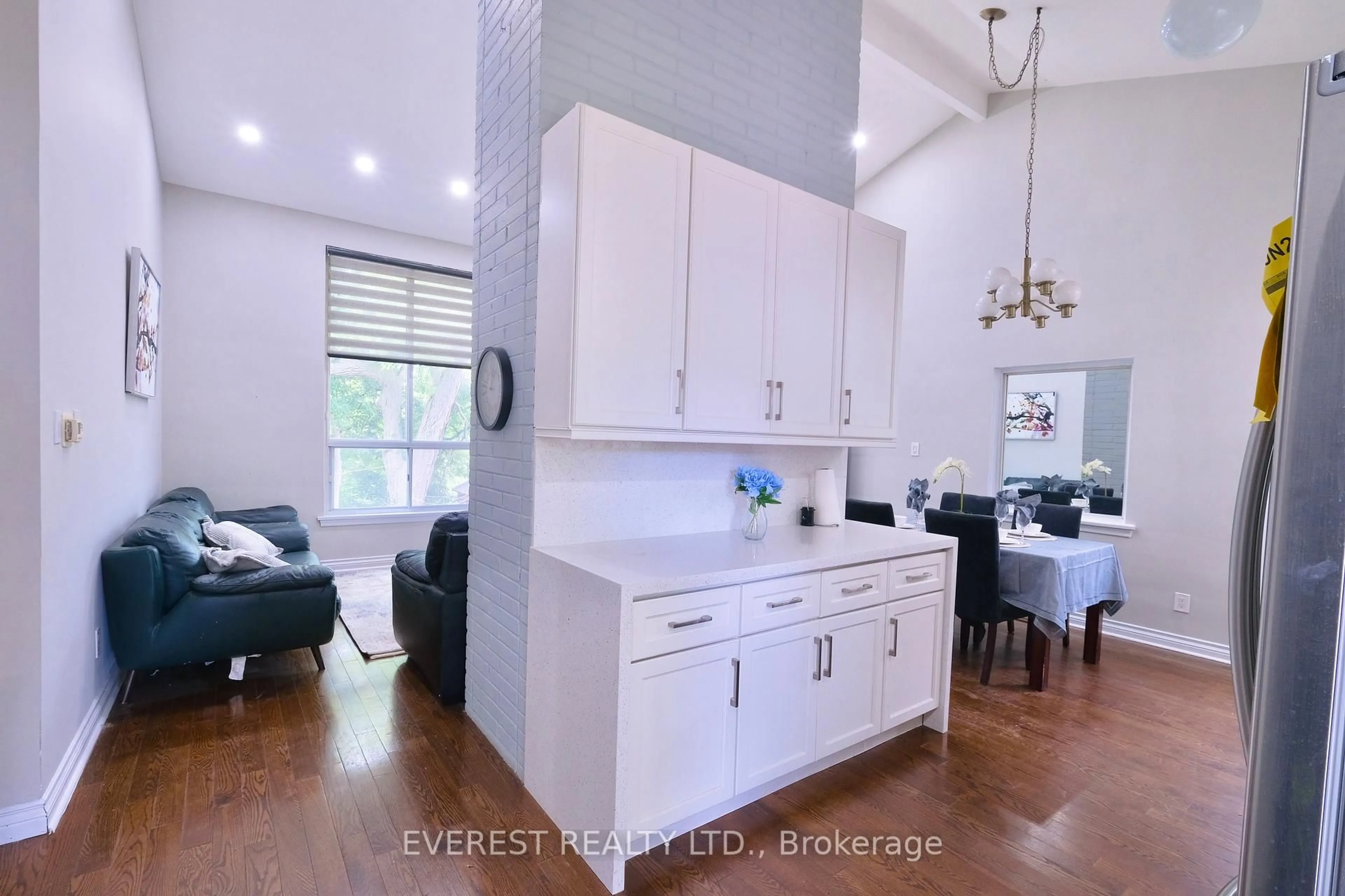 Open concept kitchen, ceramic/tile floor for 25 Benleigh Dr, Toronto Ontario M1H 1J1