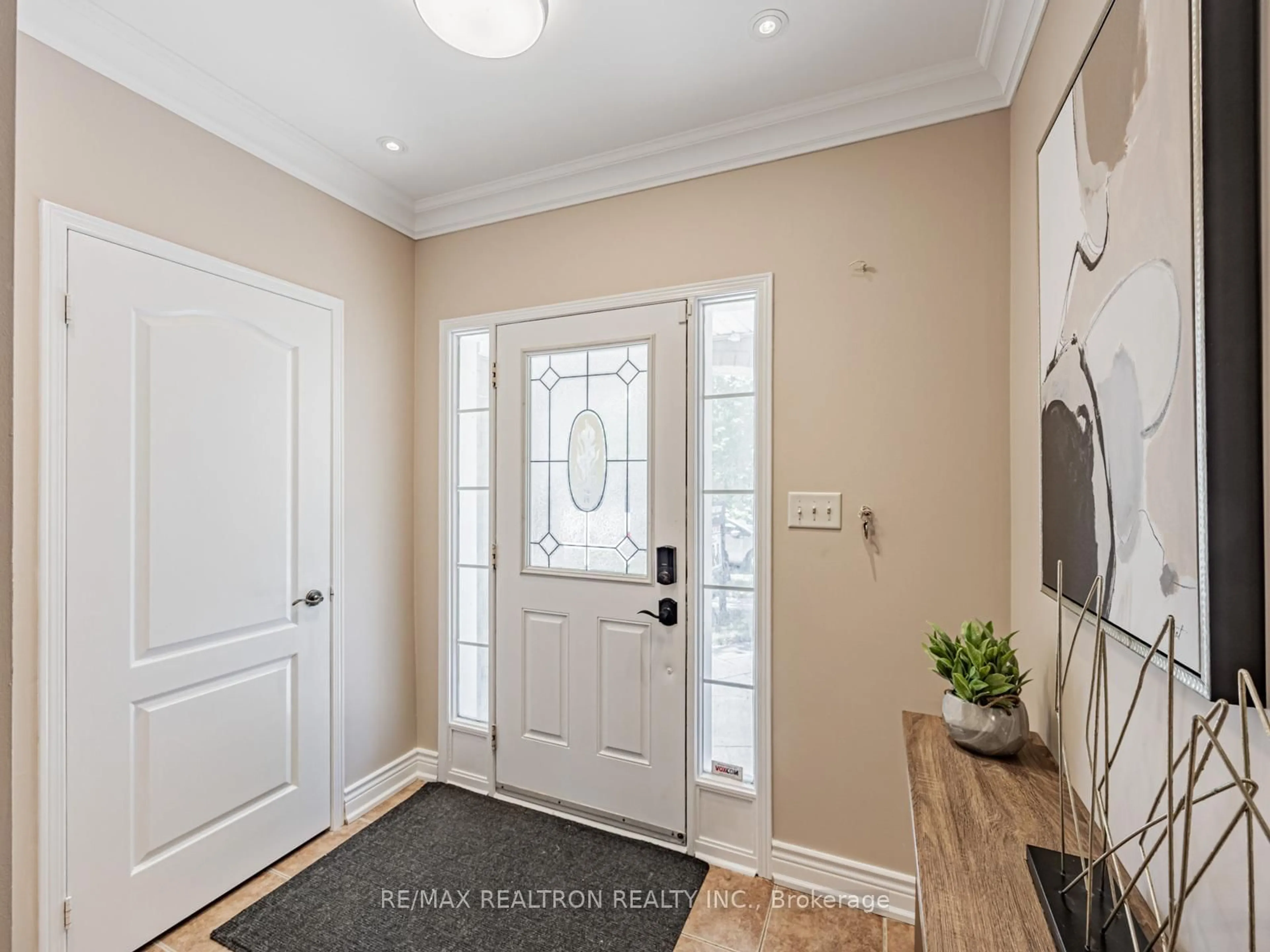 Indoor entryway for 19 Clapperton Dr, Ajax Ontario L1T 4X9