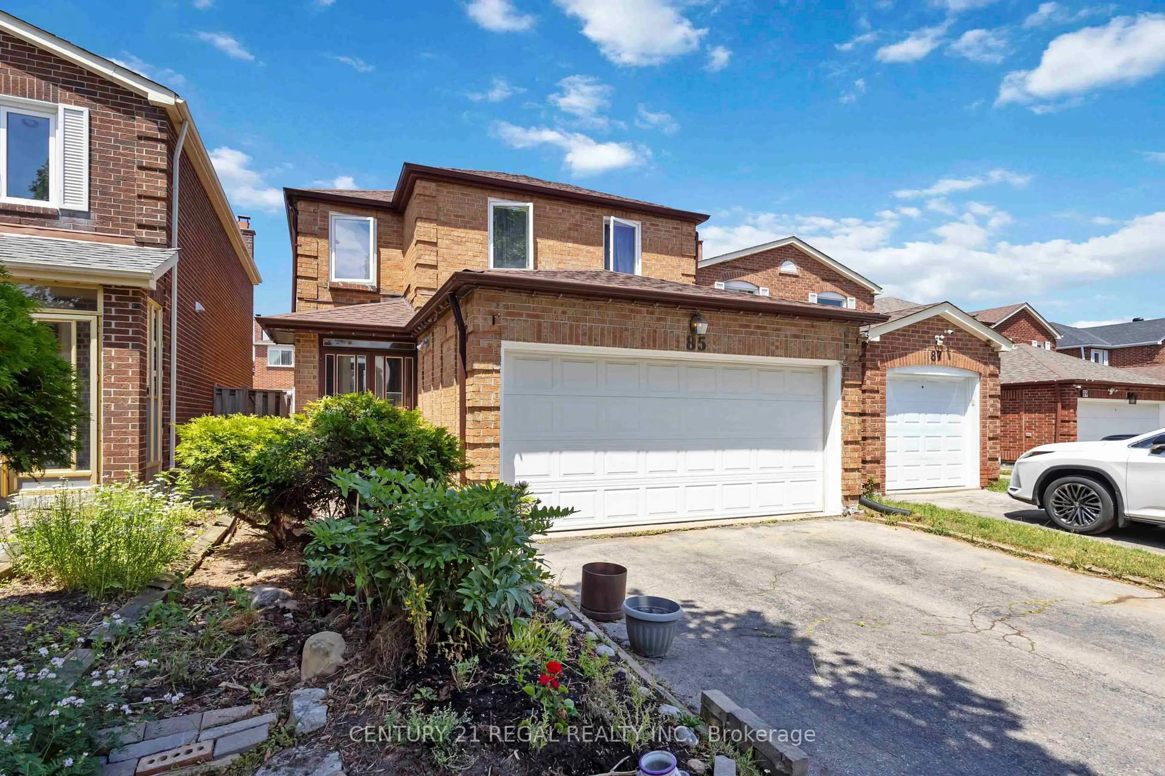 Home with brick exterior material, street for 85 Nettlecreek Cres, Toronto Ontario M1V 4L2