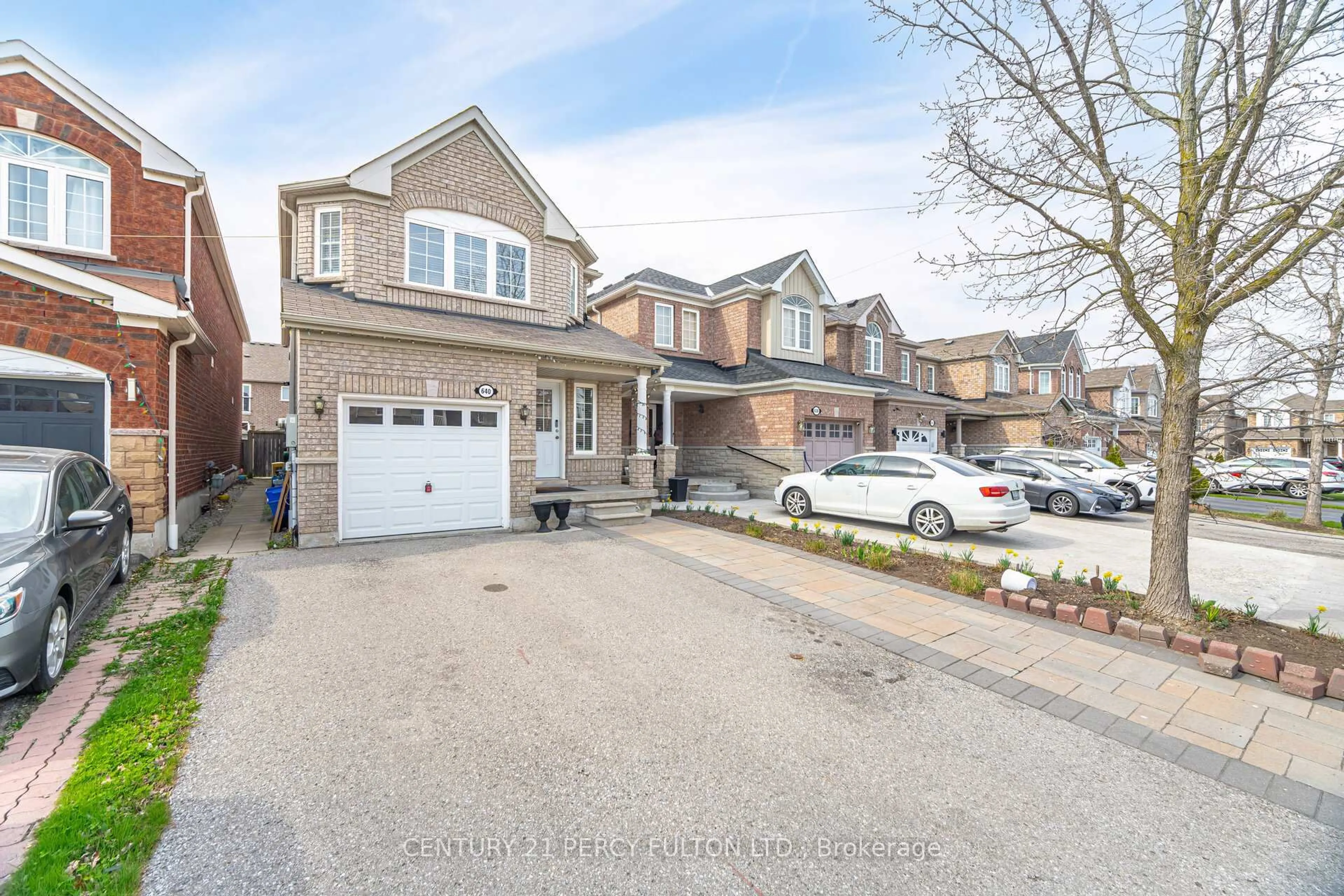 Home with brick exterior material, street for 640 Sunbird Tr, Pickering Ontario L1X 2X7