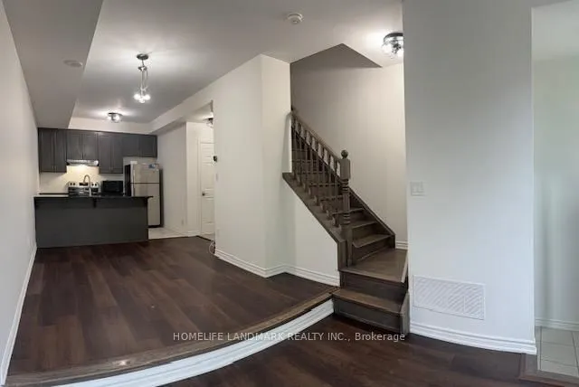Additional image 3 of 15 Heron Park Pl Unit 14