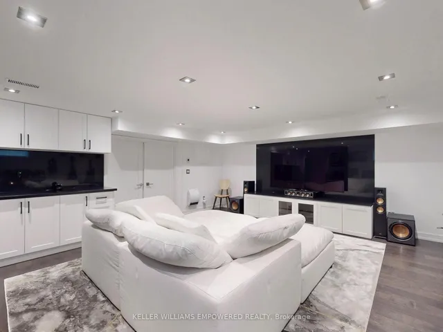 Additional image 7 of 330 Cedarvale Ave
