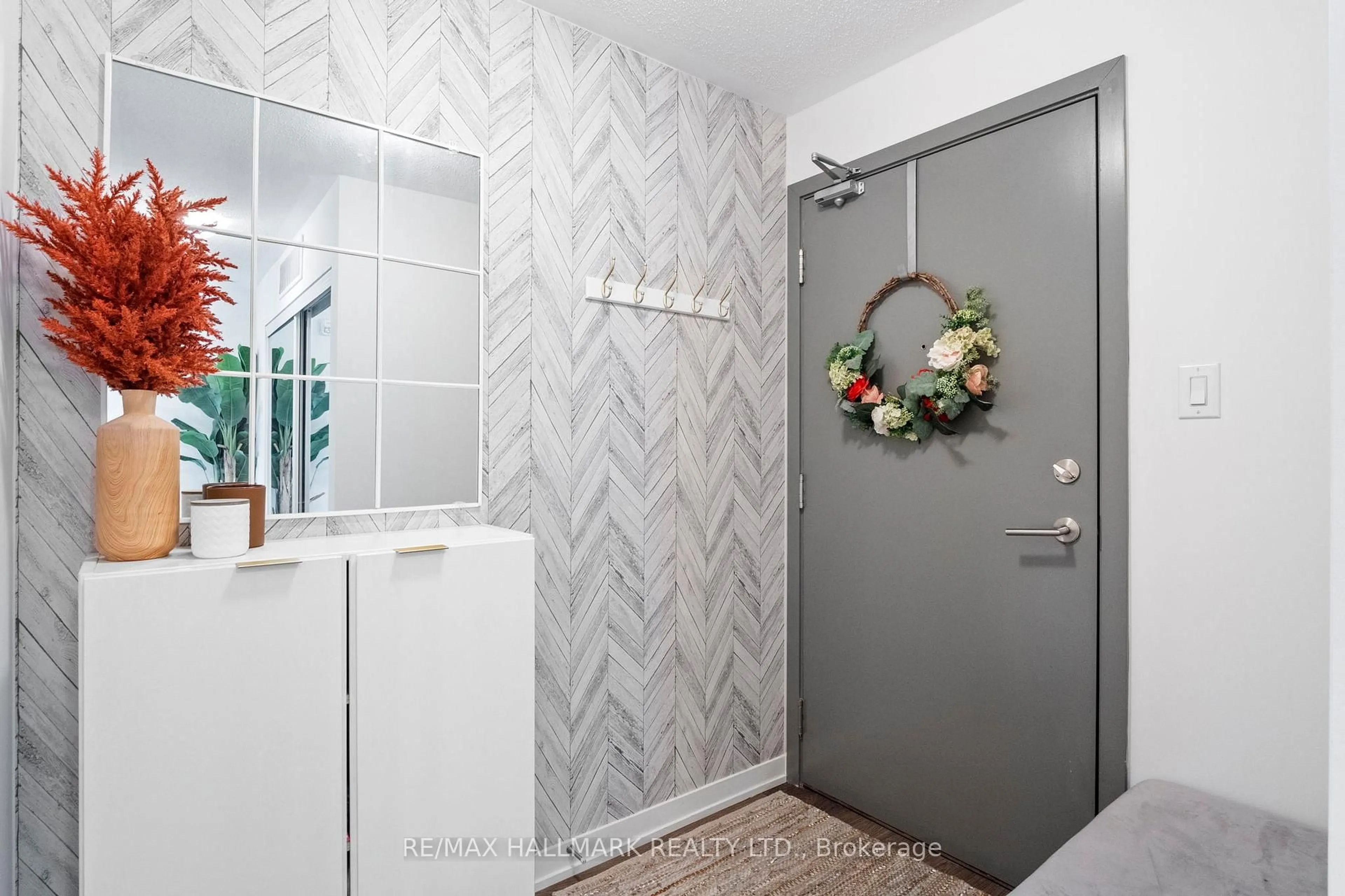 Contemporary bathroom, ceramic/tile floor for 5155 Sheppard Ave #305, Toronto Ontario M1B 0C8