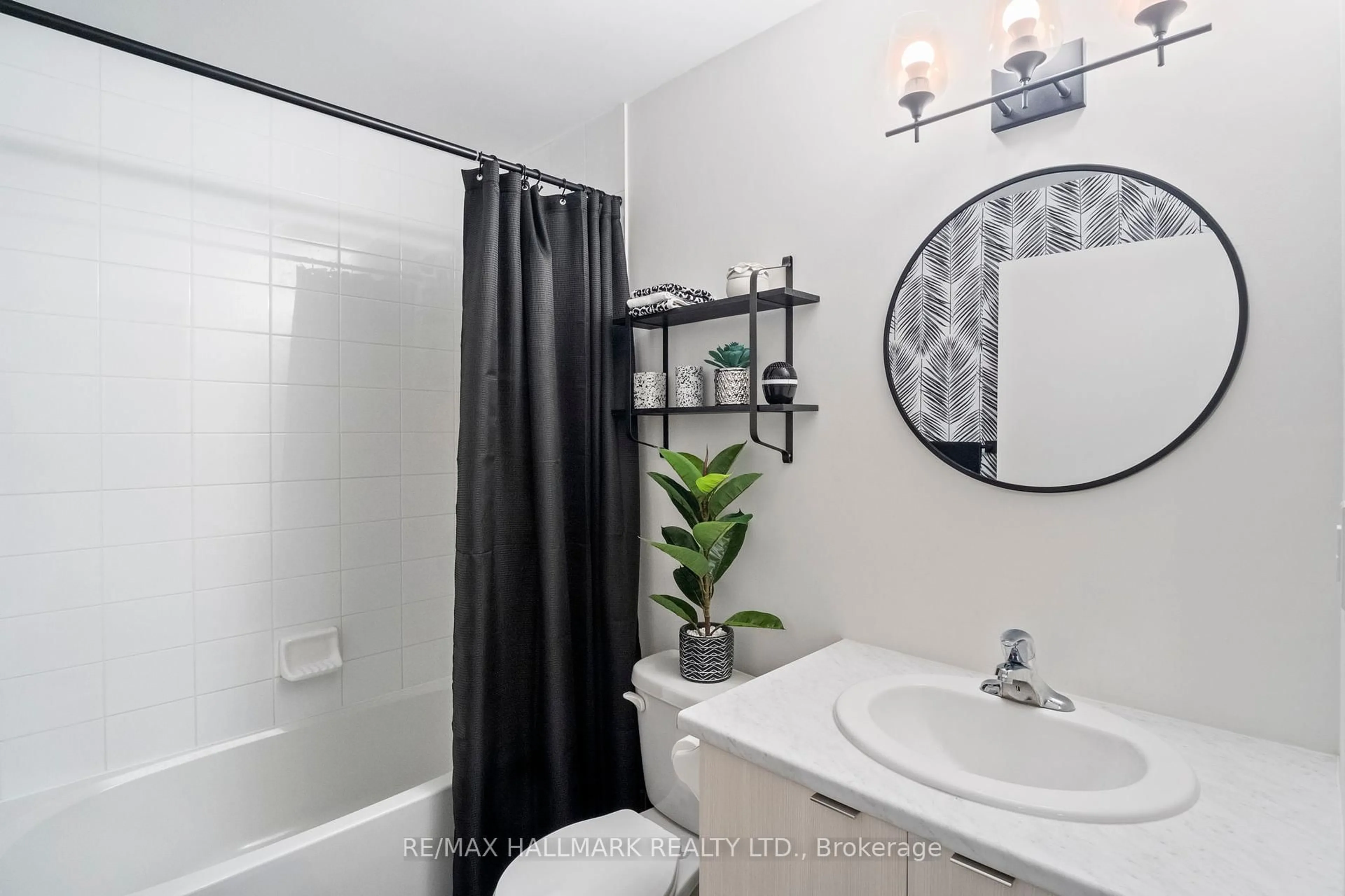 Standard bathroom, ceramic/tile floor for 5155 Sheppard Ave #305, Toronto Ontario M1B 0C8
