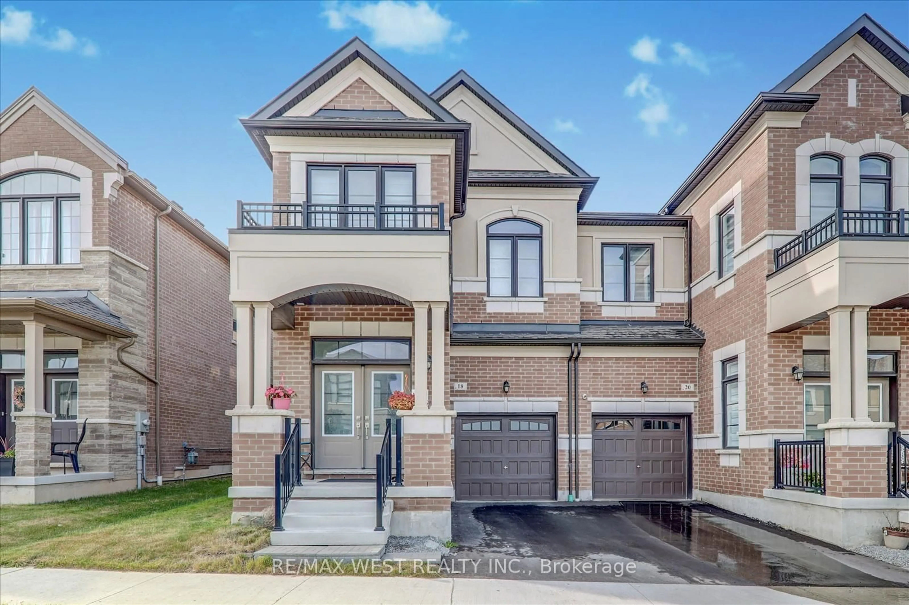 Home with brick exterior material, street for 18 Bromfield St, Whitby Ontario L1P 0P8