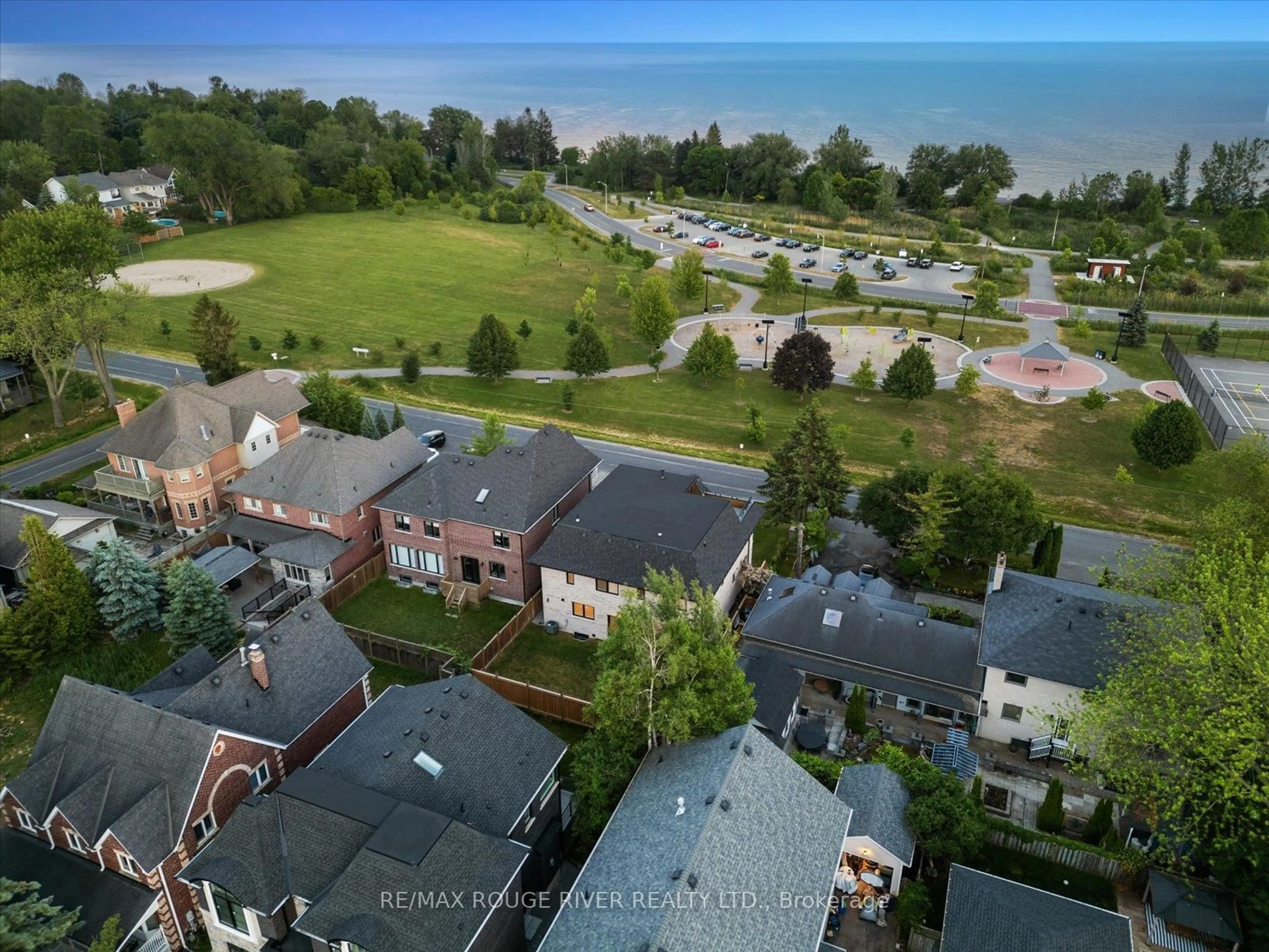 A pic from outside/outdoor area/front of a property/back of a property/a pic from drone, unknown for 3010 Ebony St, Ajax Ontario L1S 1B6