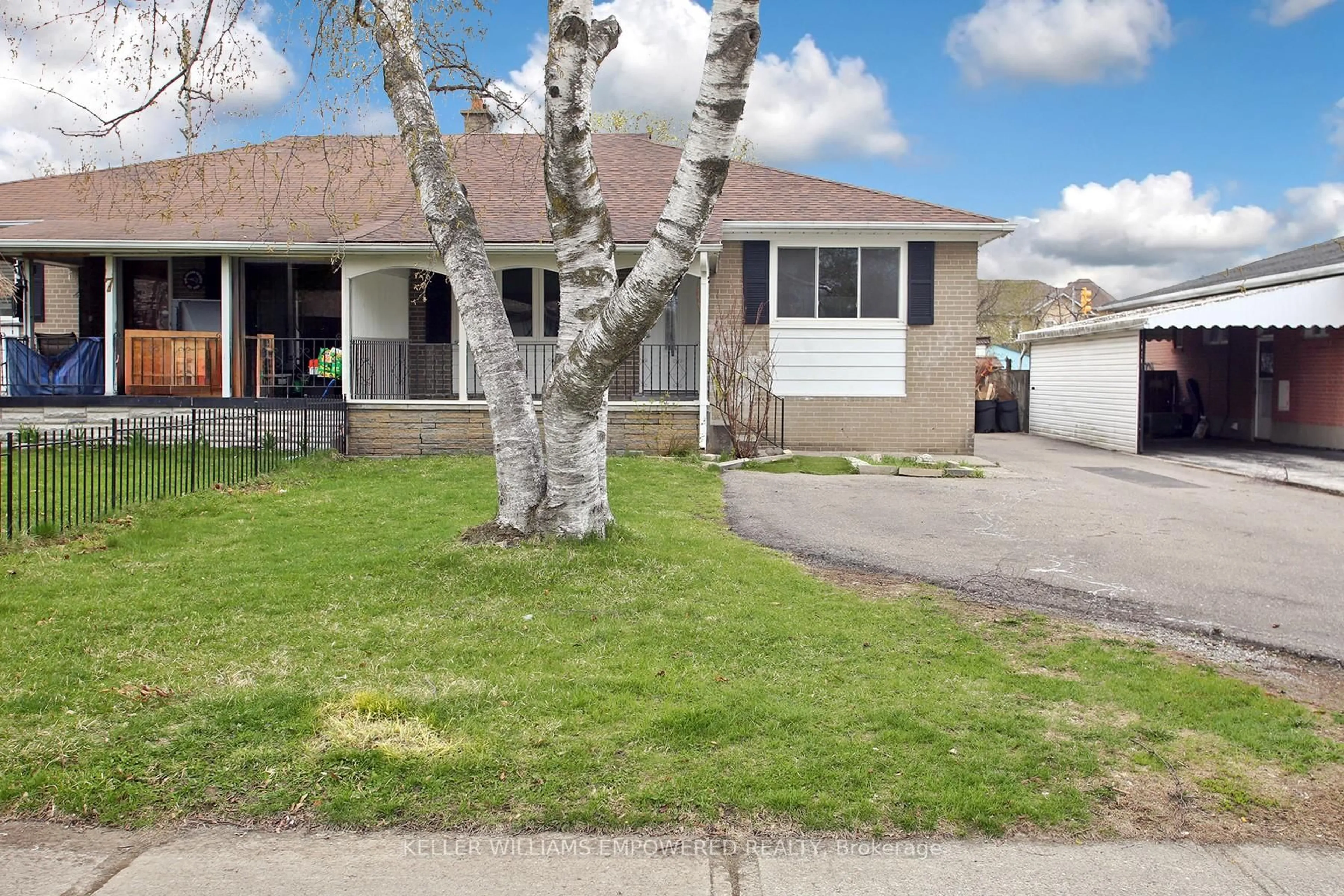 Unknown for 5 Tulloch Dr, Ajax Ontario L1S 2S3