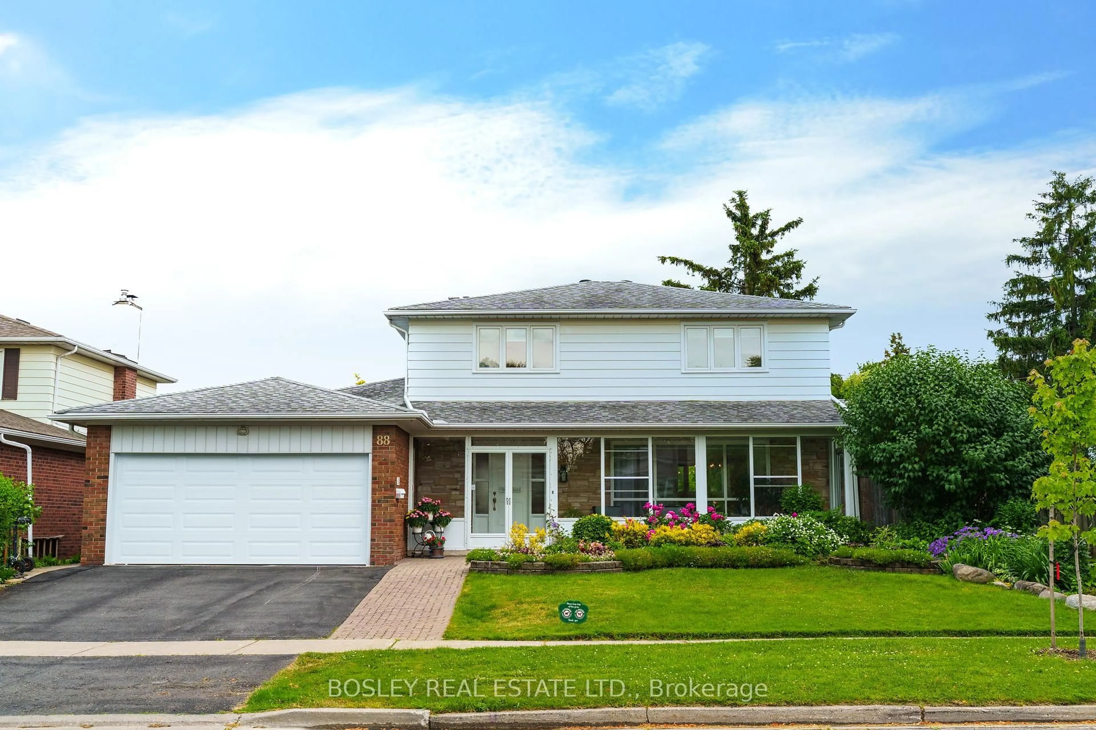 Home with brick exterior material, street for 88 Stubbswood Sq, Toronto Ontario M1S 2K6