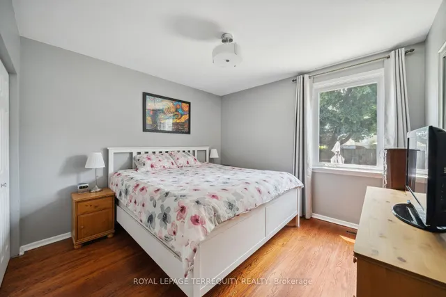 Additional property image - 33 Mendip Cres