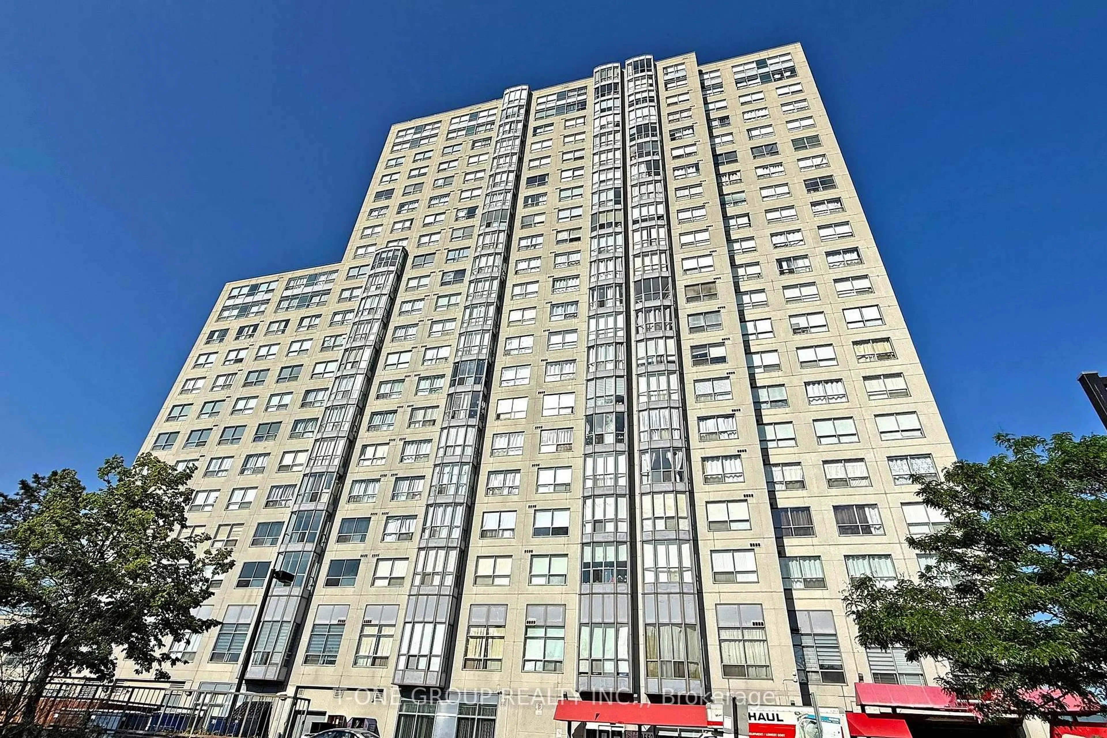 A pic from outside/outdoor area/front of a property/back of a property/a pic from drone, building for 2550 Lawrence Ave #808, Toronto Ontario M1P 2E7