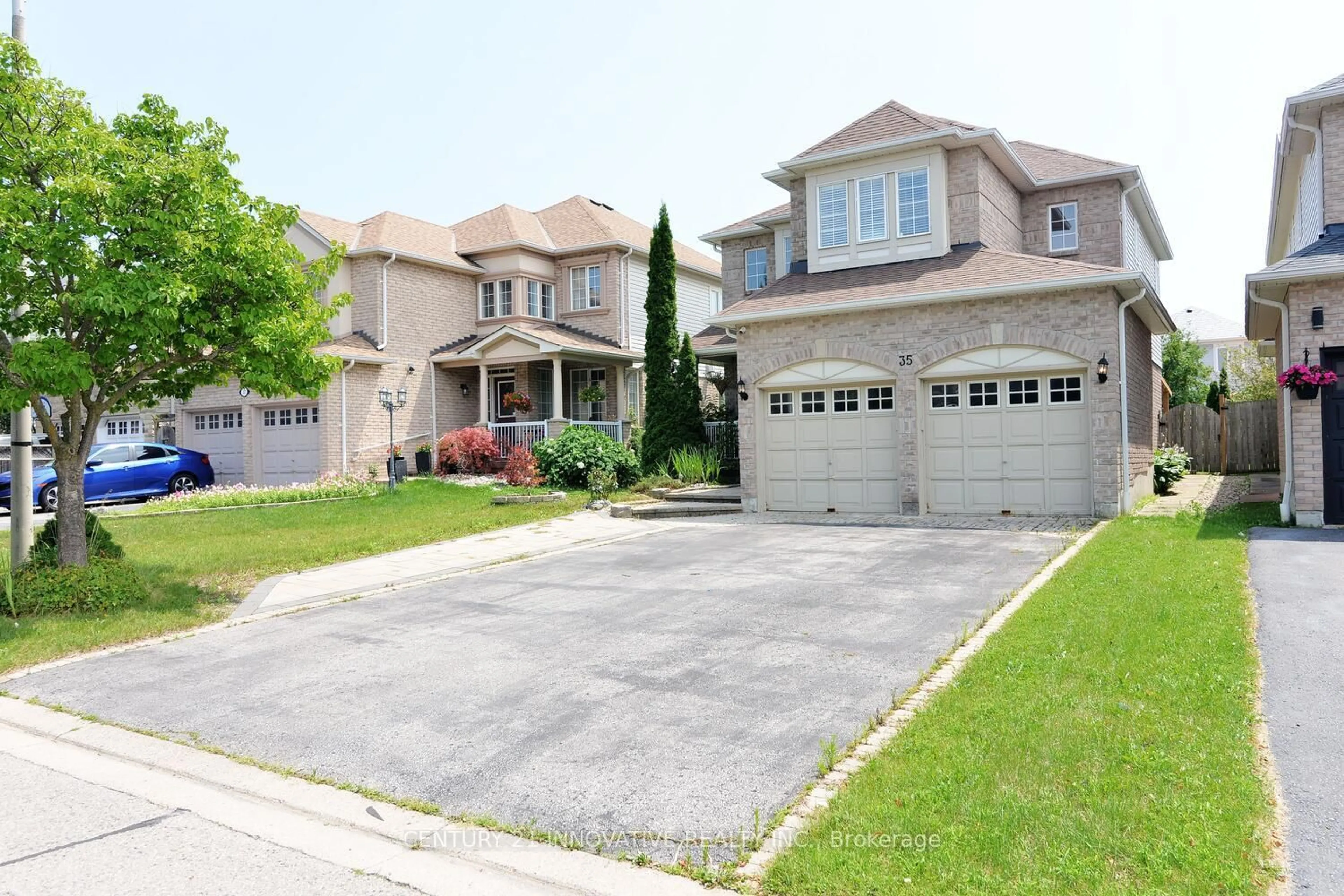 Home with brick exterior material, street for 35 Weldon St, Whitby Ontario L1R 2T5