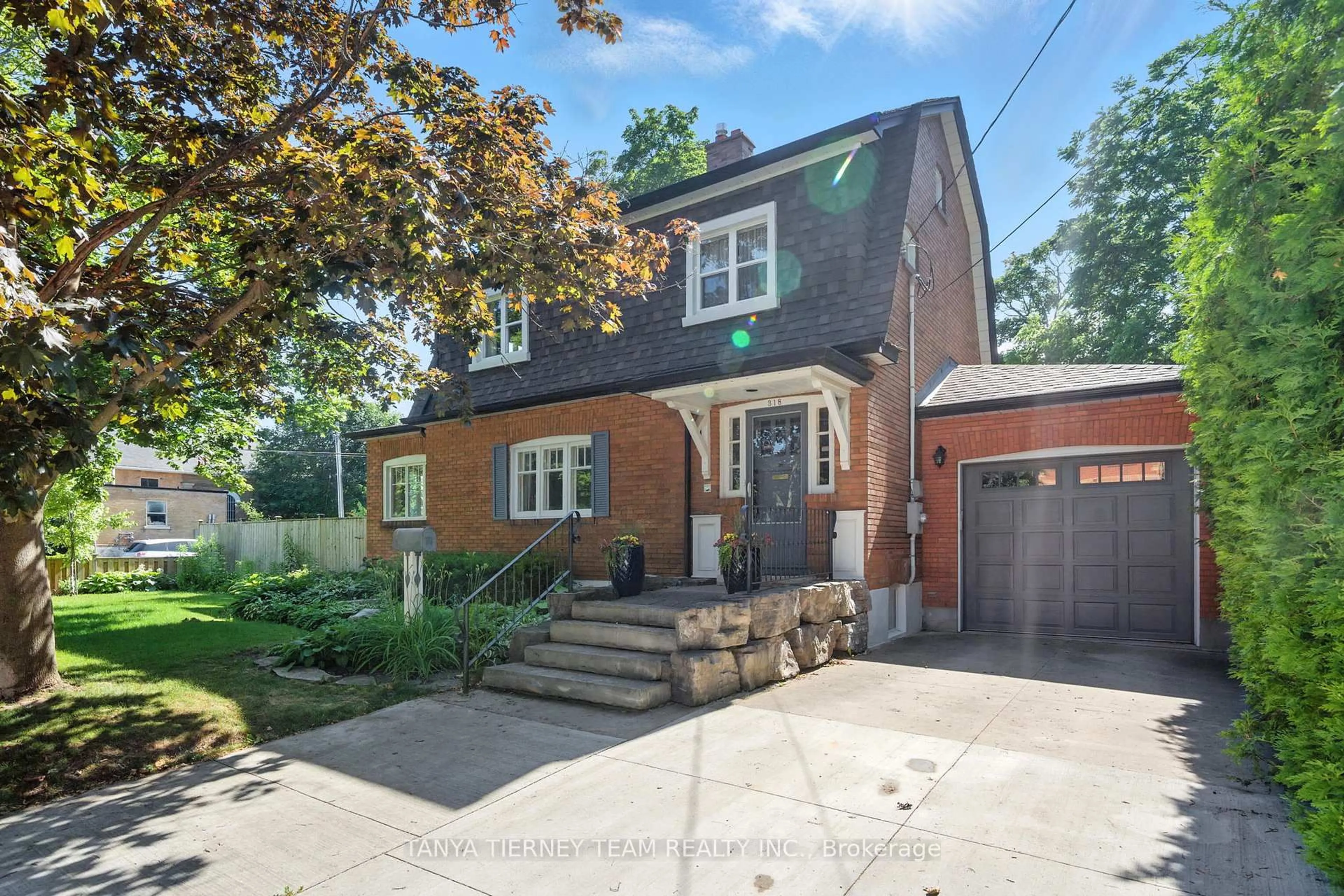 Home with brick exterior material, street for 318 Centre St, Whitby Ontario L1N 4V9